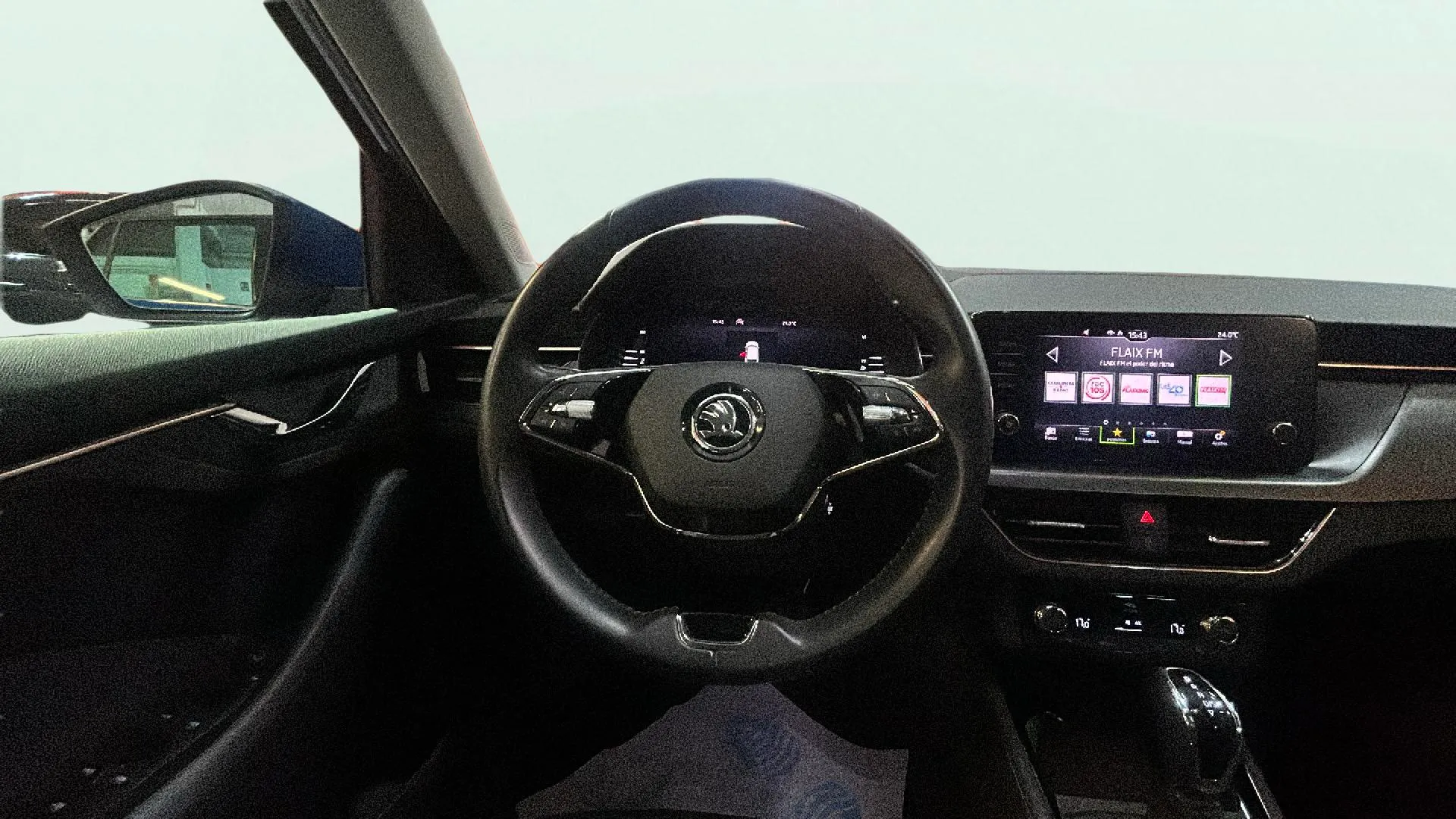 Škoda Kamiq 1.5 TSI DSG Ambition - foto 13