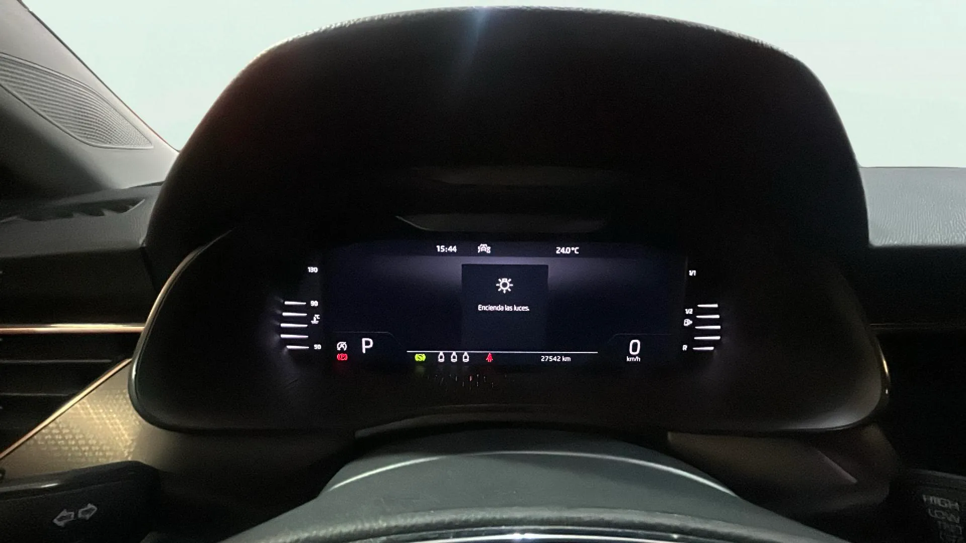 Škoda Kamiq 1.5 TSI DSG Ambition - foto 14