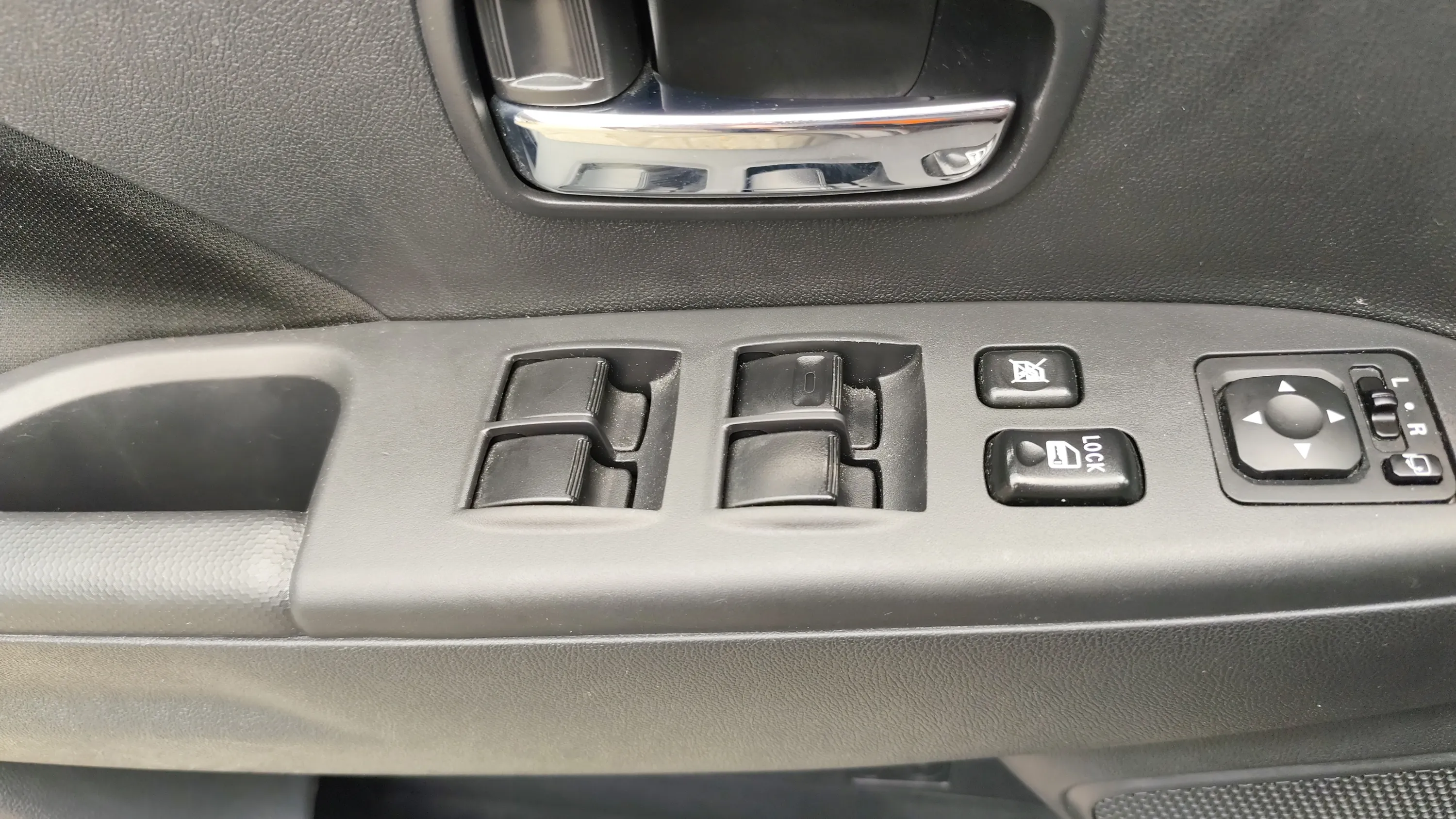 Mitsubishi ASX 200 MPI Spirit - foto 19