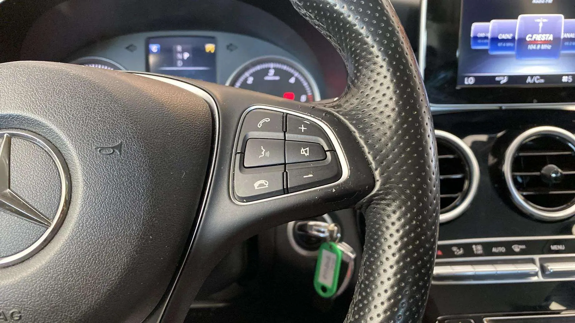 Mercedes-Benz GLC 220 d 4MATIC - foto 17