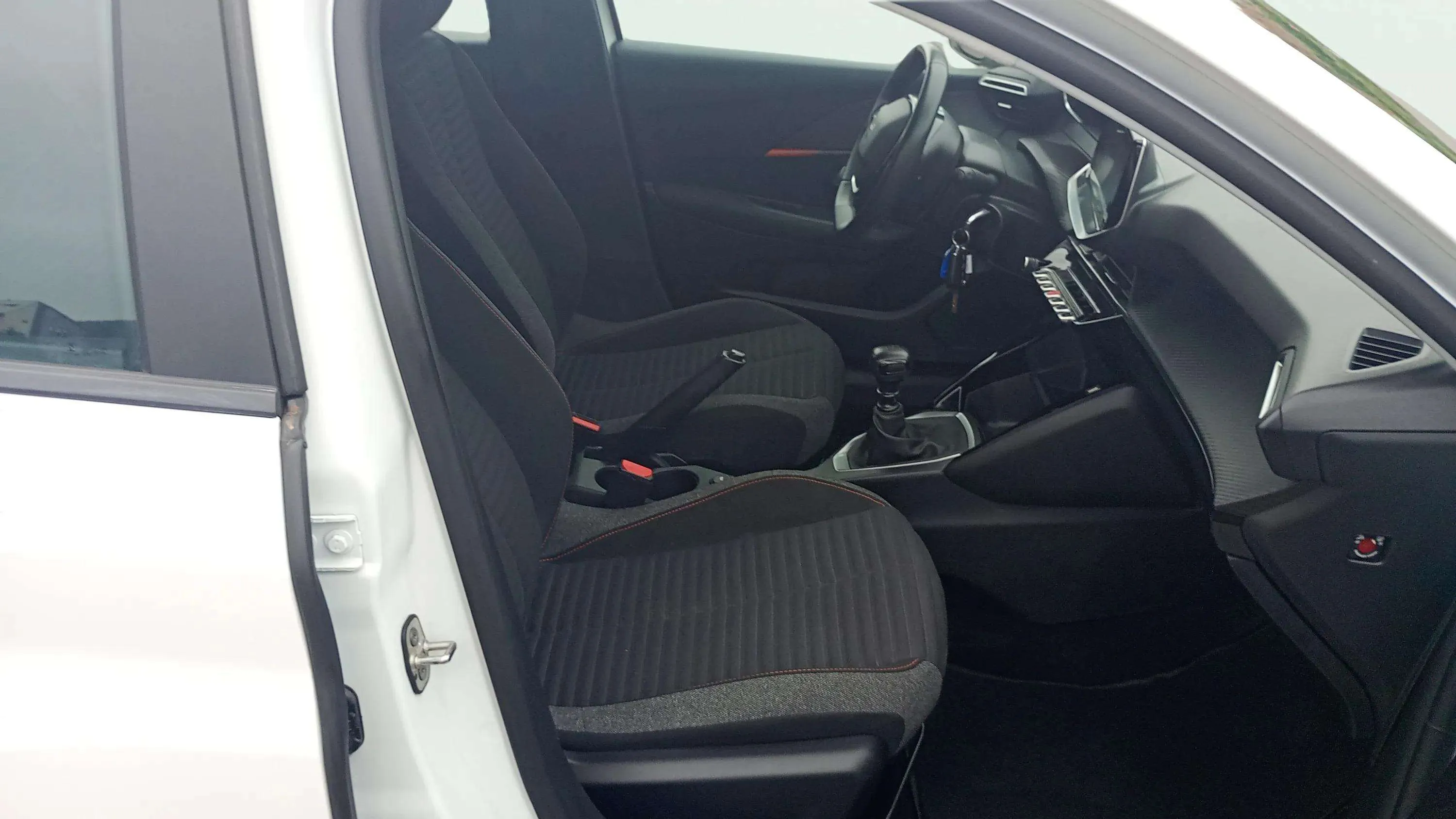 Peugeot 208 BlueHDi Active Pack - foto 14