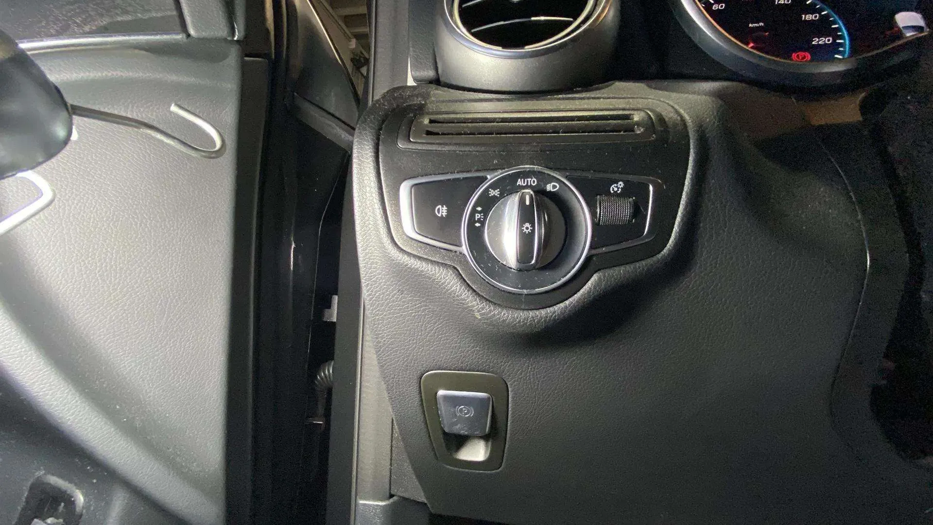 Mercedes-Benz GLC 220 d 4MATIC - foto 24