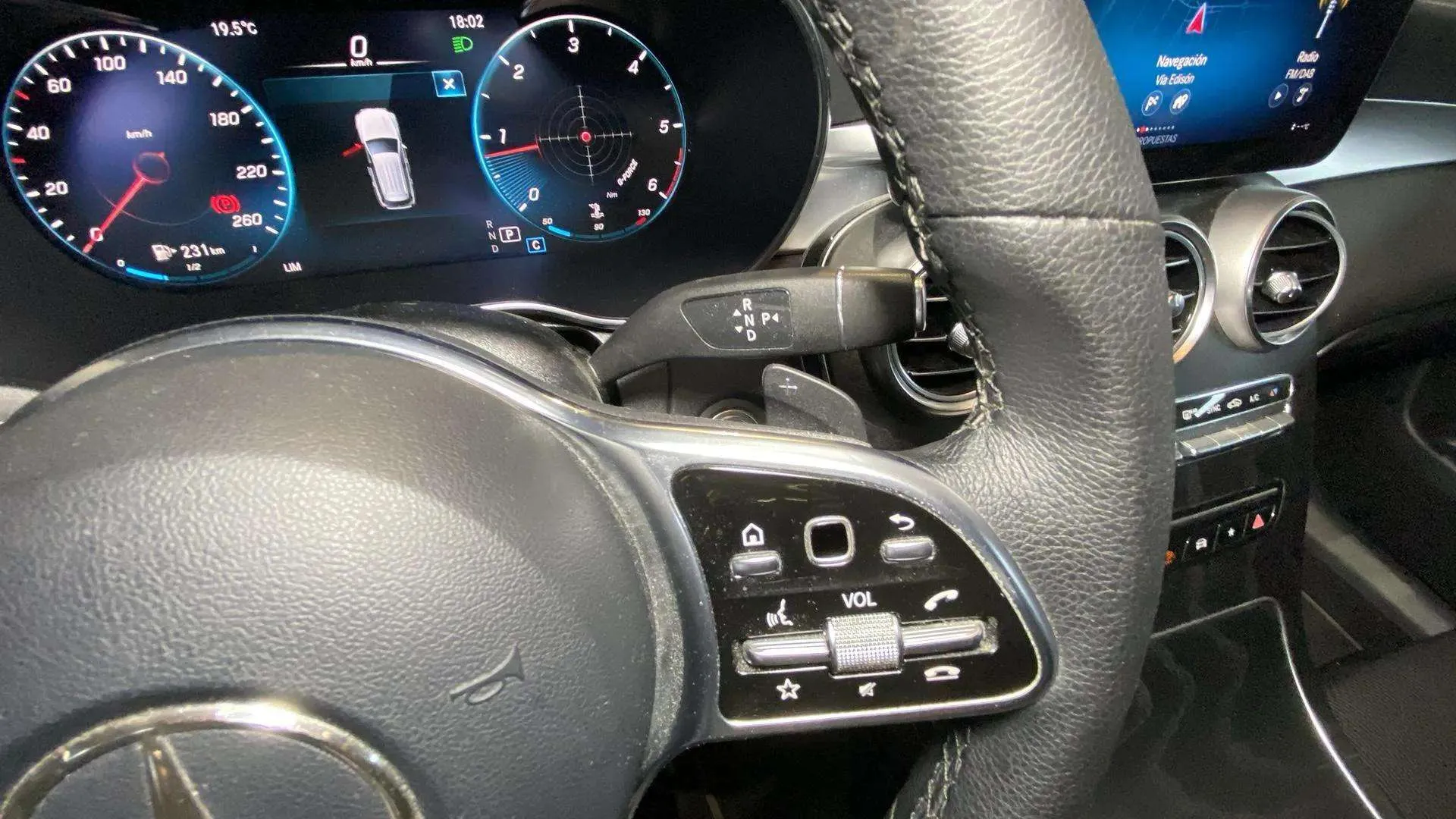 Mercedes-Benz GLC 220 d 4MATIC - foto 26