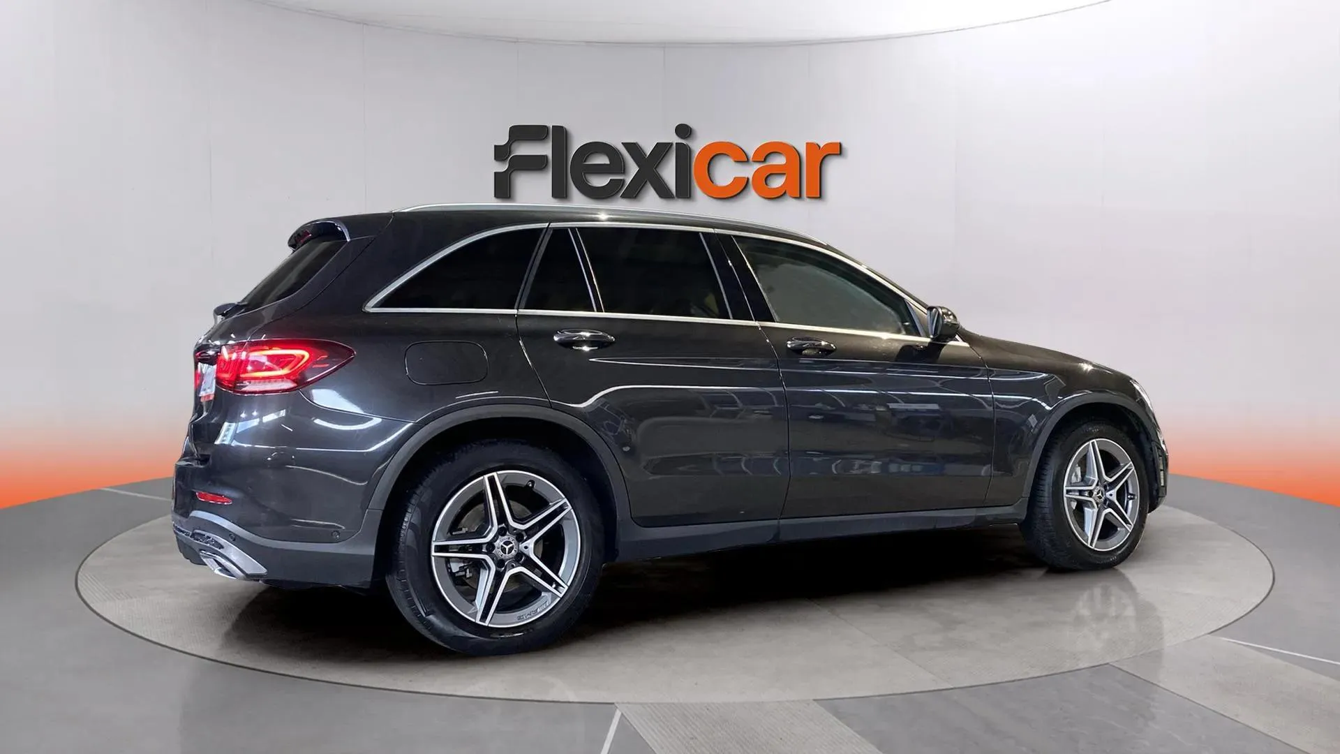 Mercedes-Benz GLC 220 d 4MATIC - foto 8