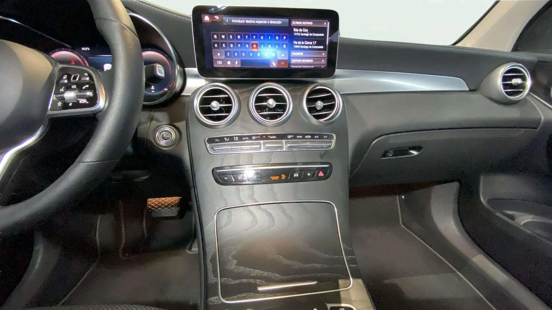 Mercedes-Benz GLC 220 d 4MATIC - foto 14