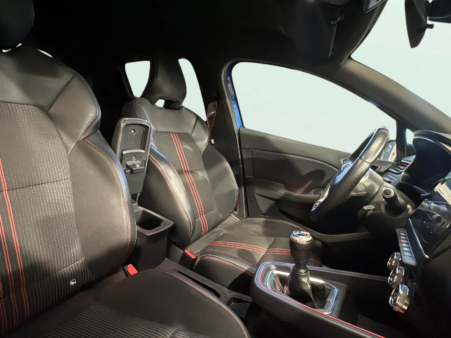 Renault Clio RS Line TCe - foto 31