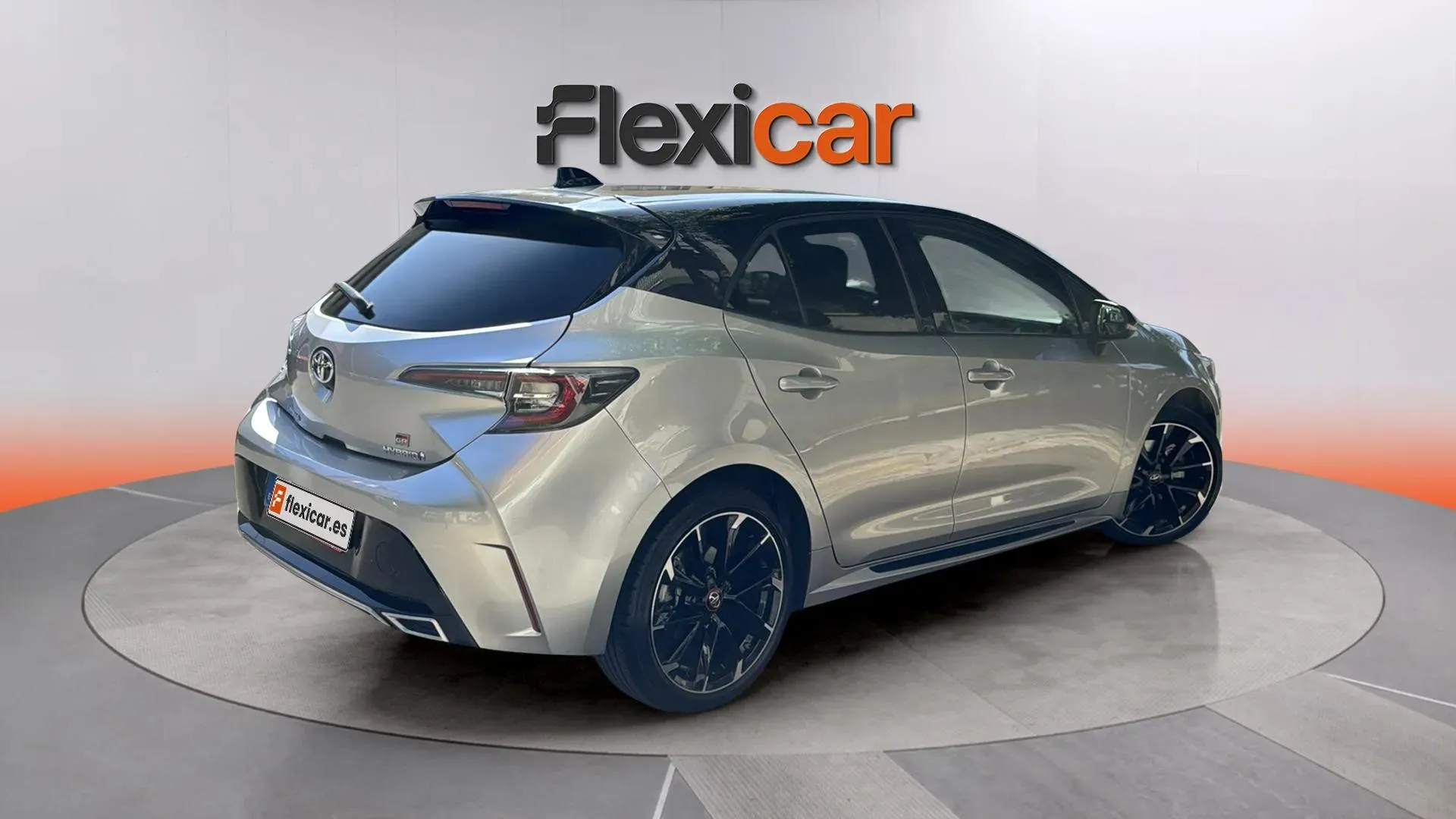 Toyota Corolla 2.0 180H GR-Sport E-CVT Touring Sport - foto 3