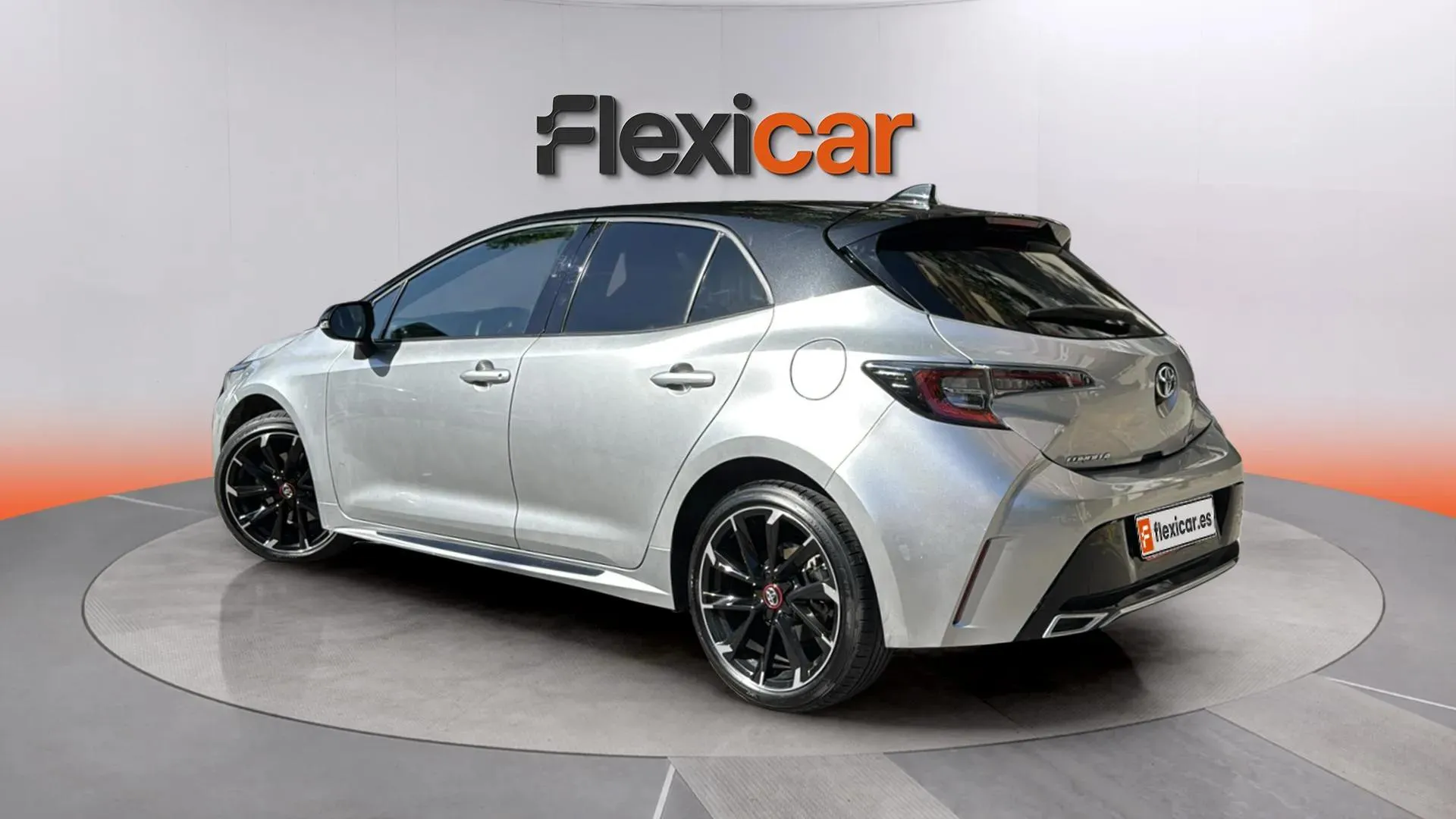 Toyota Corolla 2.0 180H GR-Sport E-CVT Touring Sport - foto 5