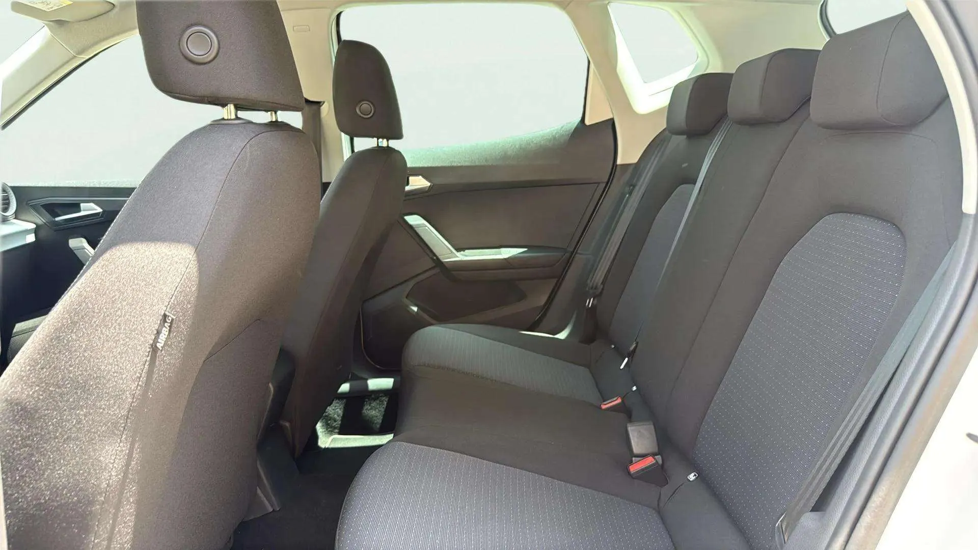 SEAT Arona 1.0 TSI DSG Style Plus - foto 15