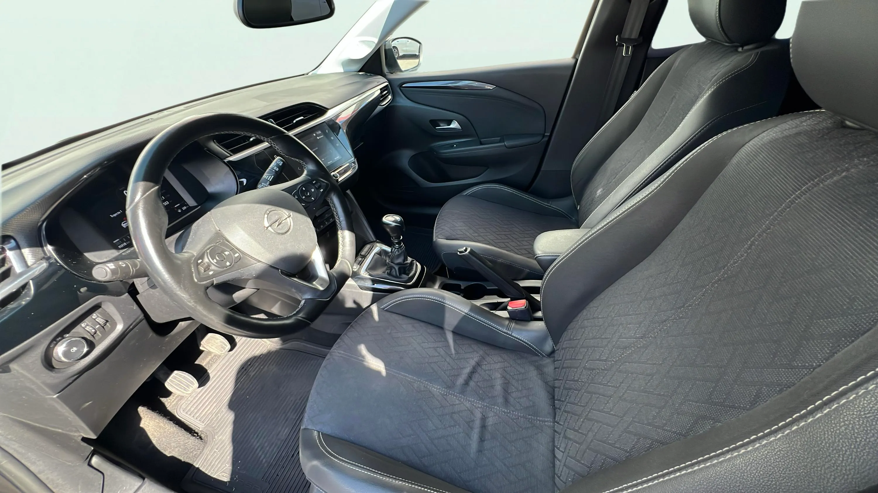 Opel Corsa 1.2T XHL Elegance - foto 9