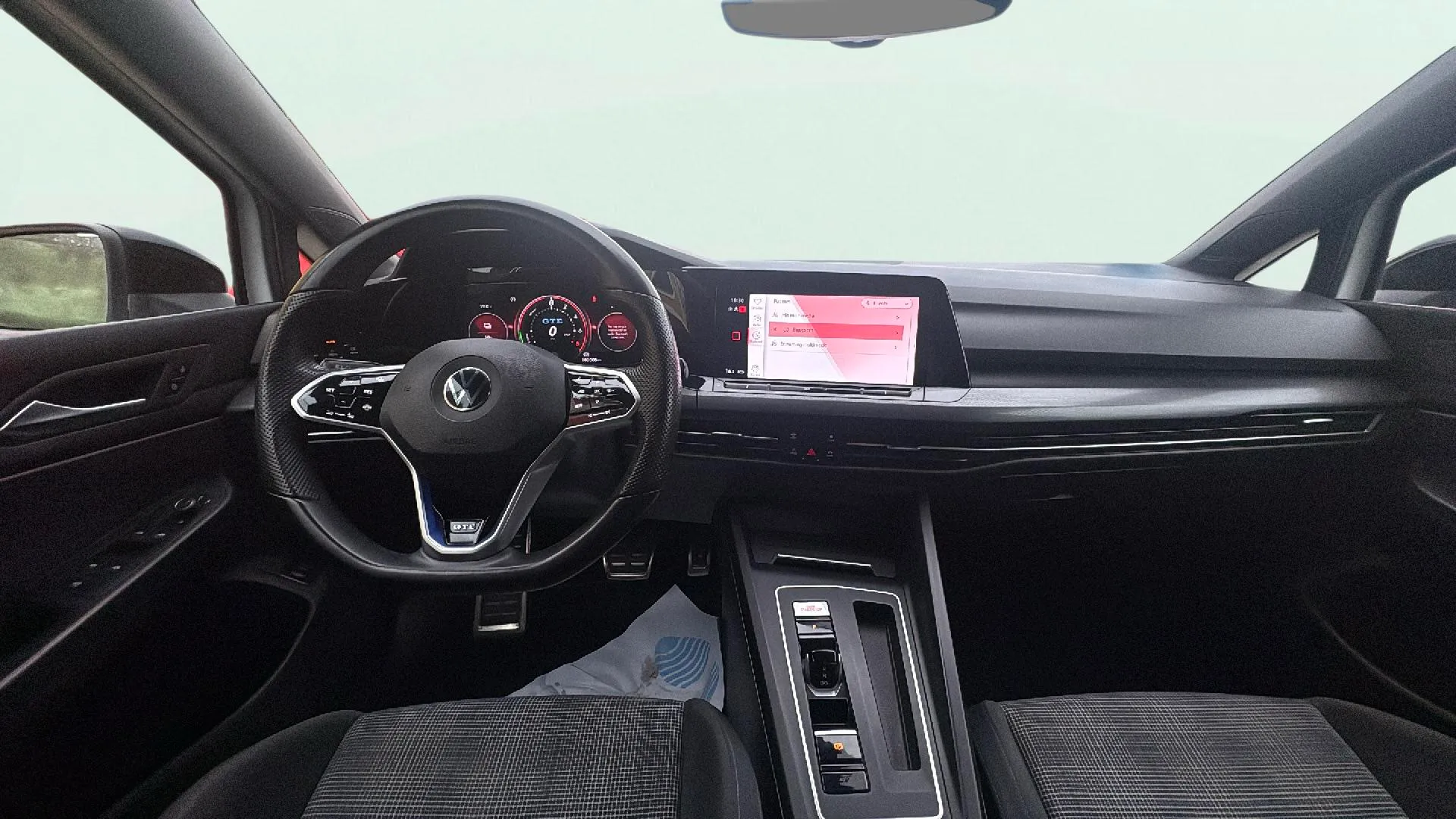 Volkswagen Golf GTE 1.4 TSI DSG - foto 10