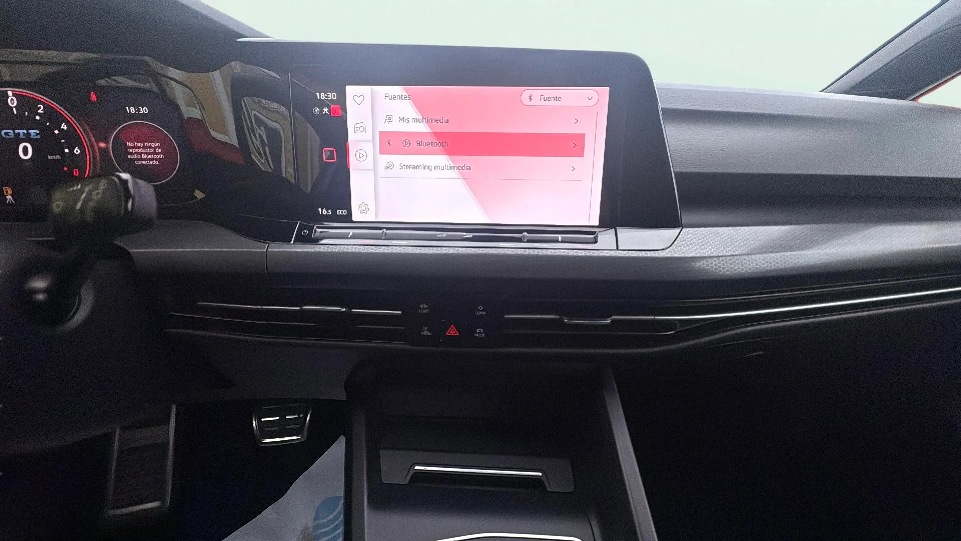 Volkswagen Golf GTE 1.4 TSI DSG - foto 11