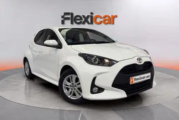 toyota yaris 15 120h active plus hibrido no enchufable automatica hospitalet 903000000266040