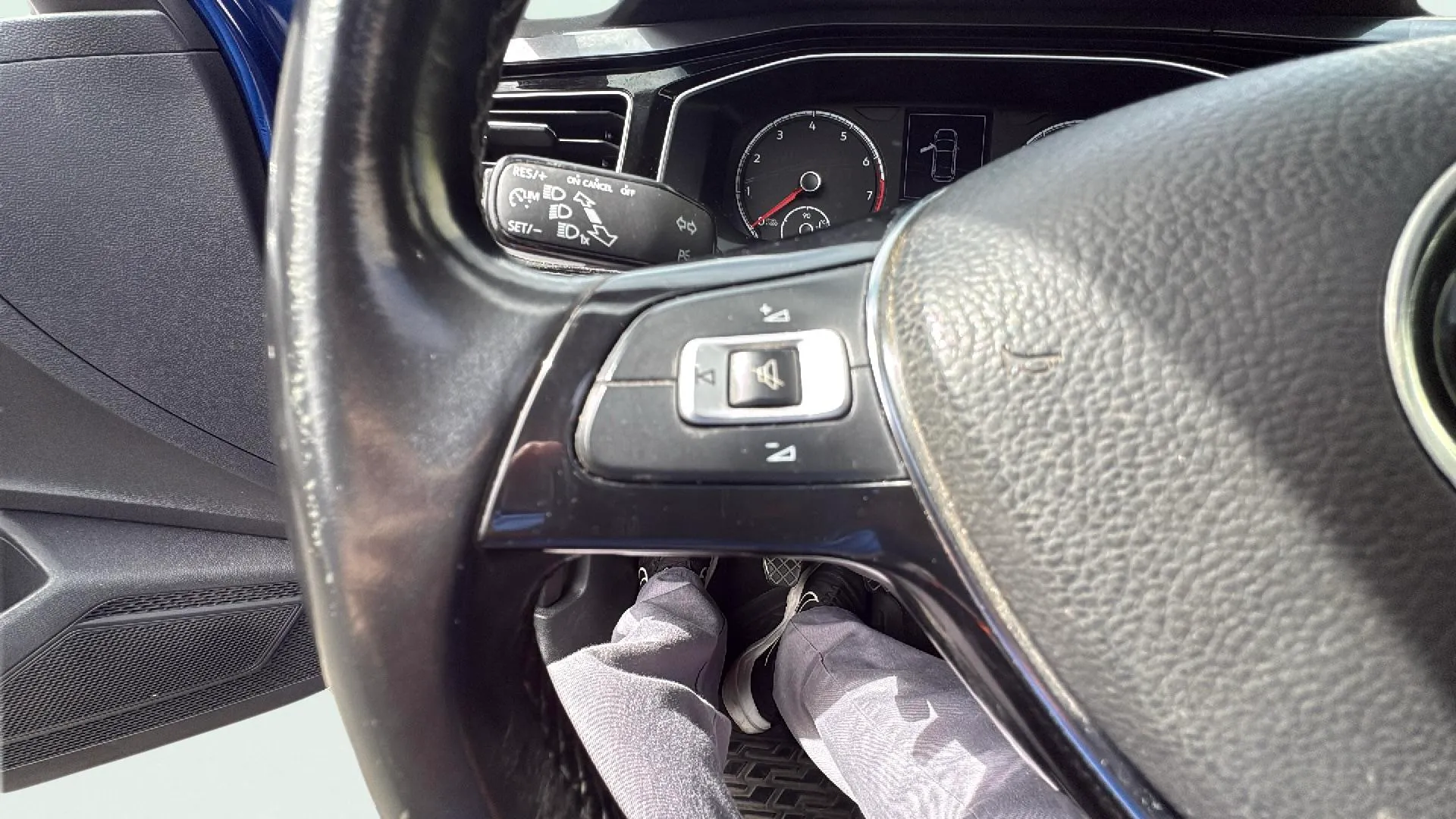 Volkswagen Polo R-Line 1.0 TSI - foto 12