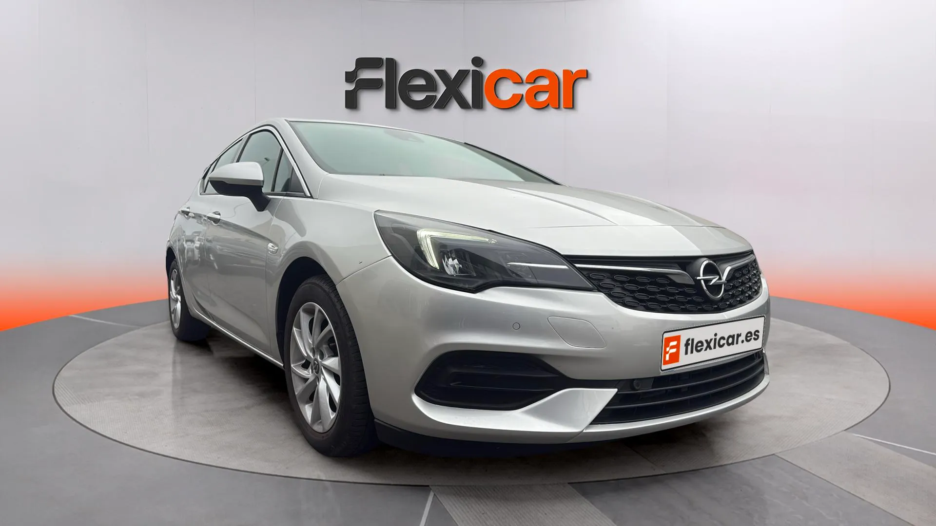 Opel Astra 1.4T SHT Elegance CVT