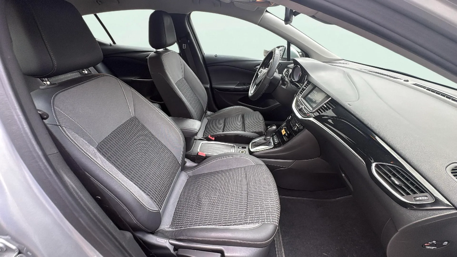 Opel Astra 1.4T SHT Elegance CVT - foto 9