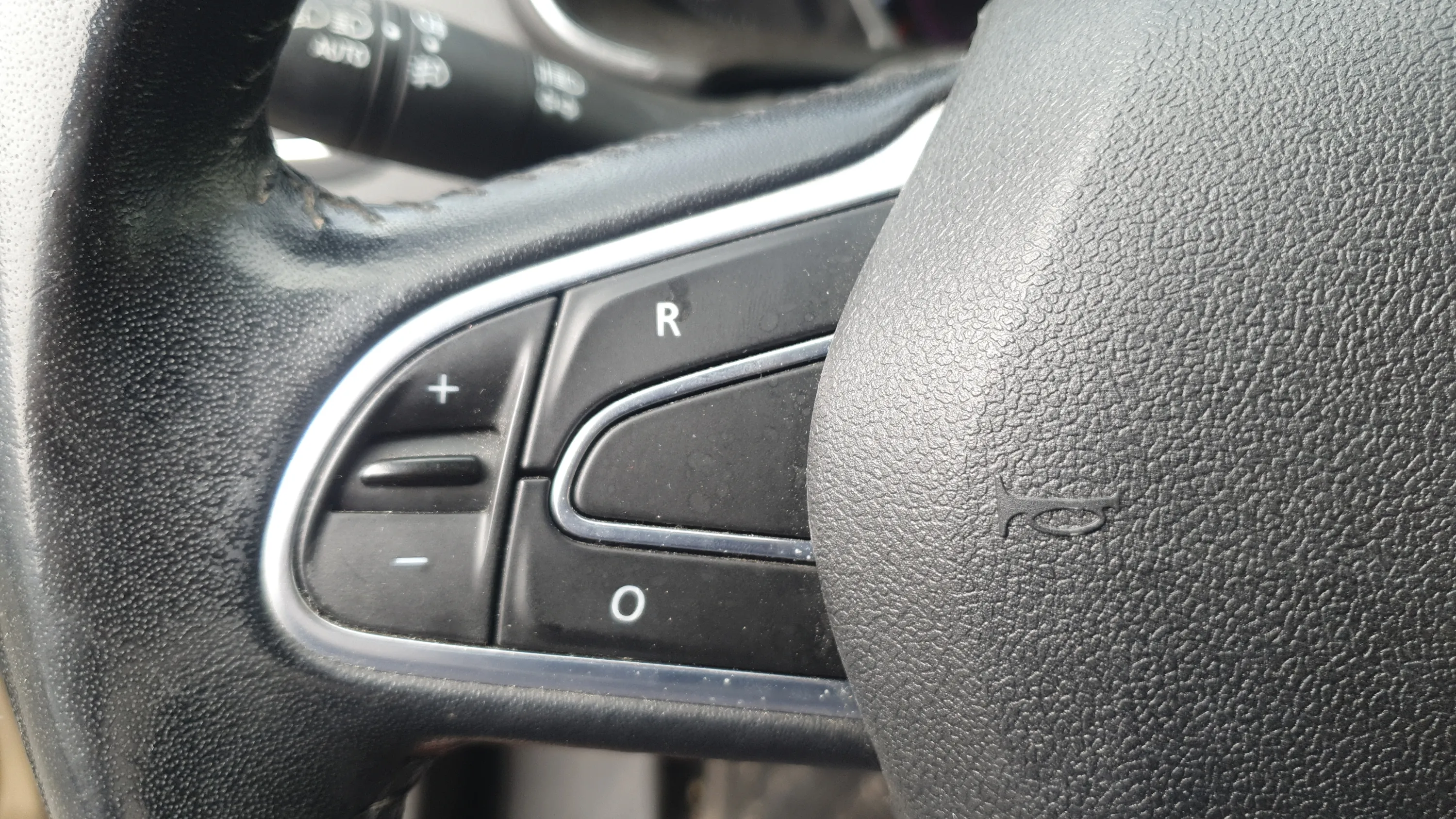 Renault Mégane Business TCe GPF -SS - foto 16