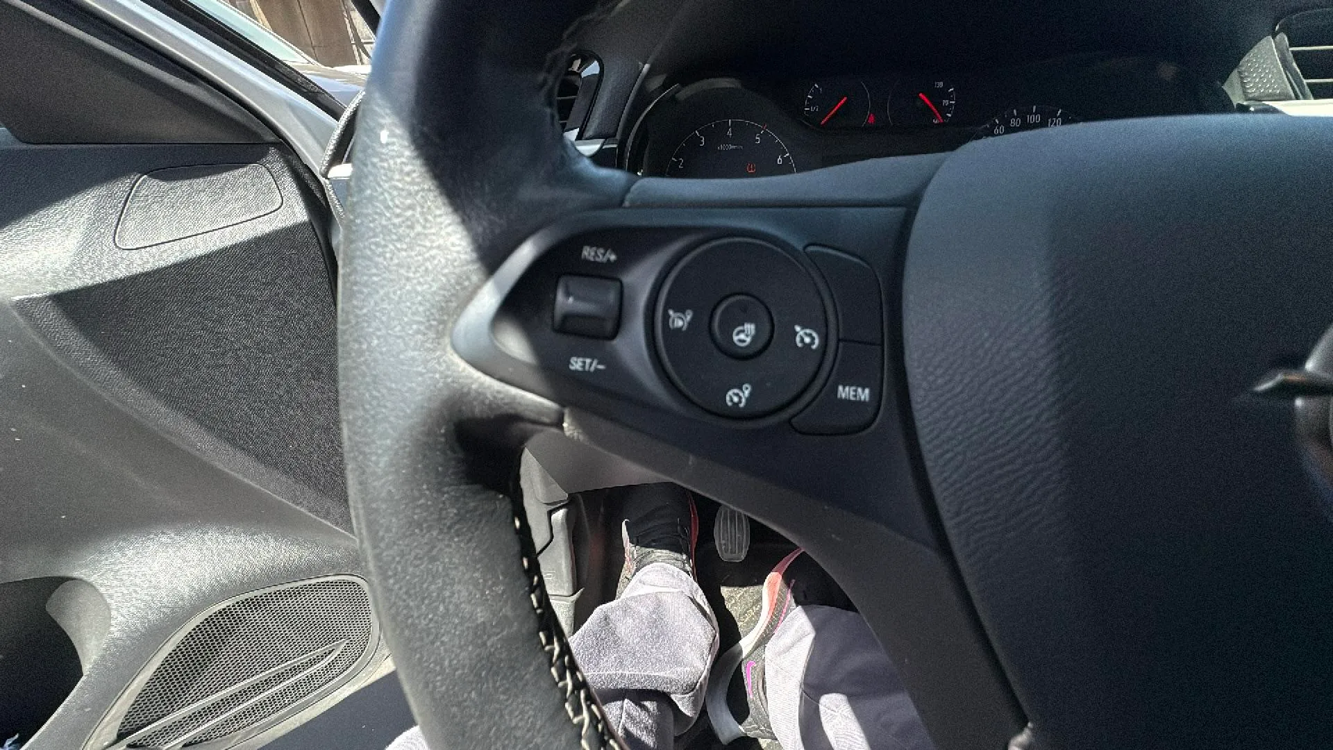 Opel Corsa 1.2 XEL Edition - foto 15