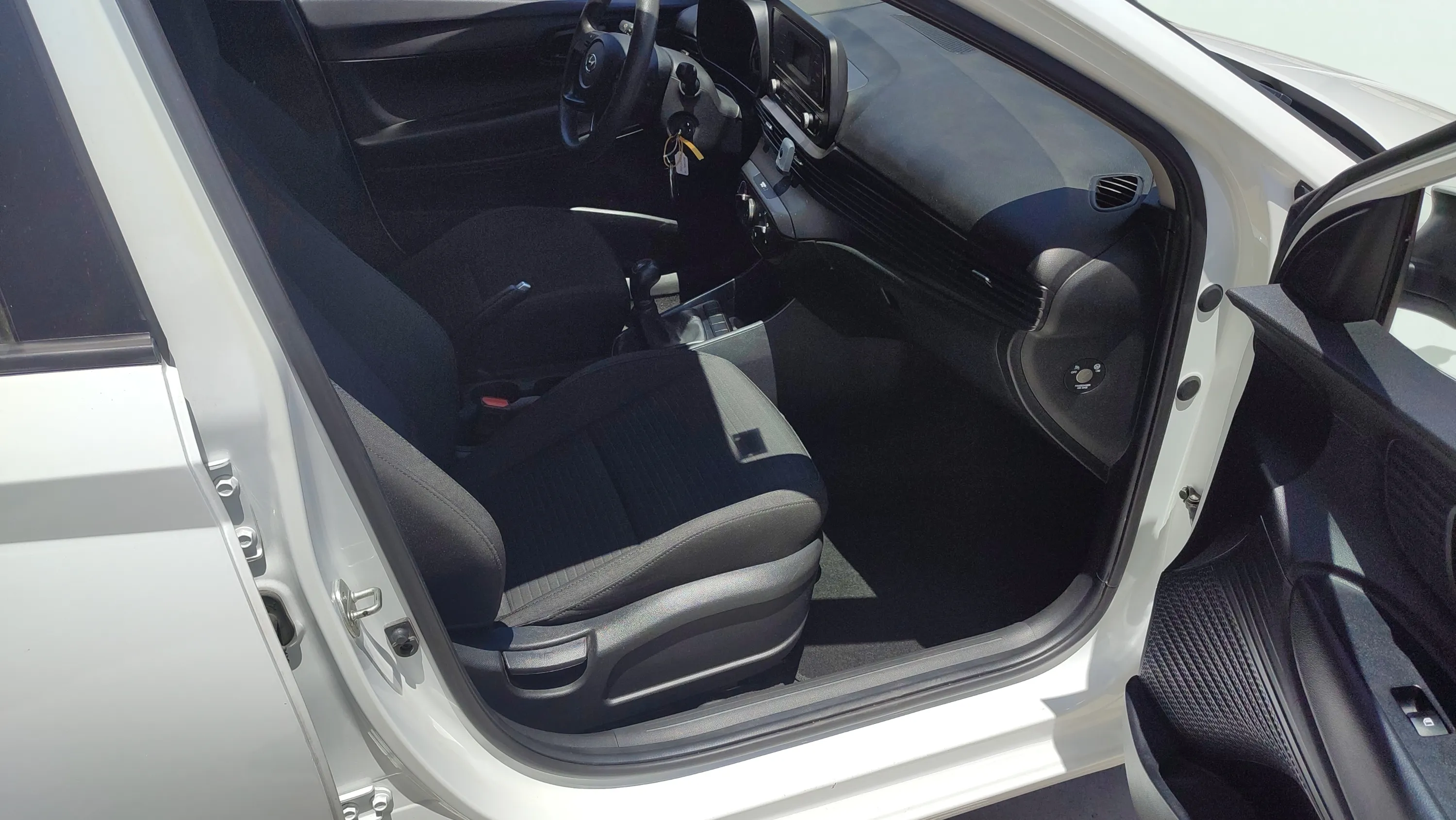 Hyundai i20 1.2 MPI Essence - foto 10