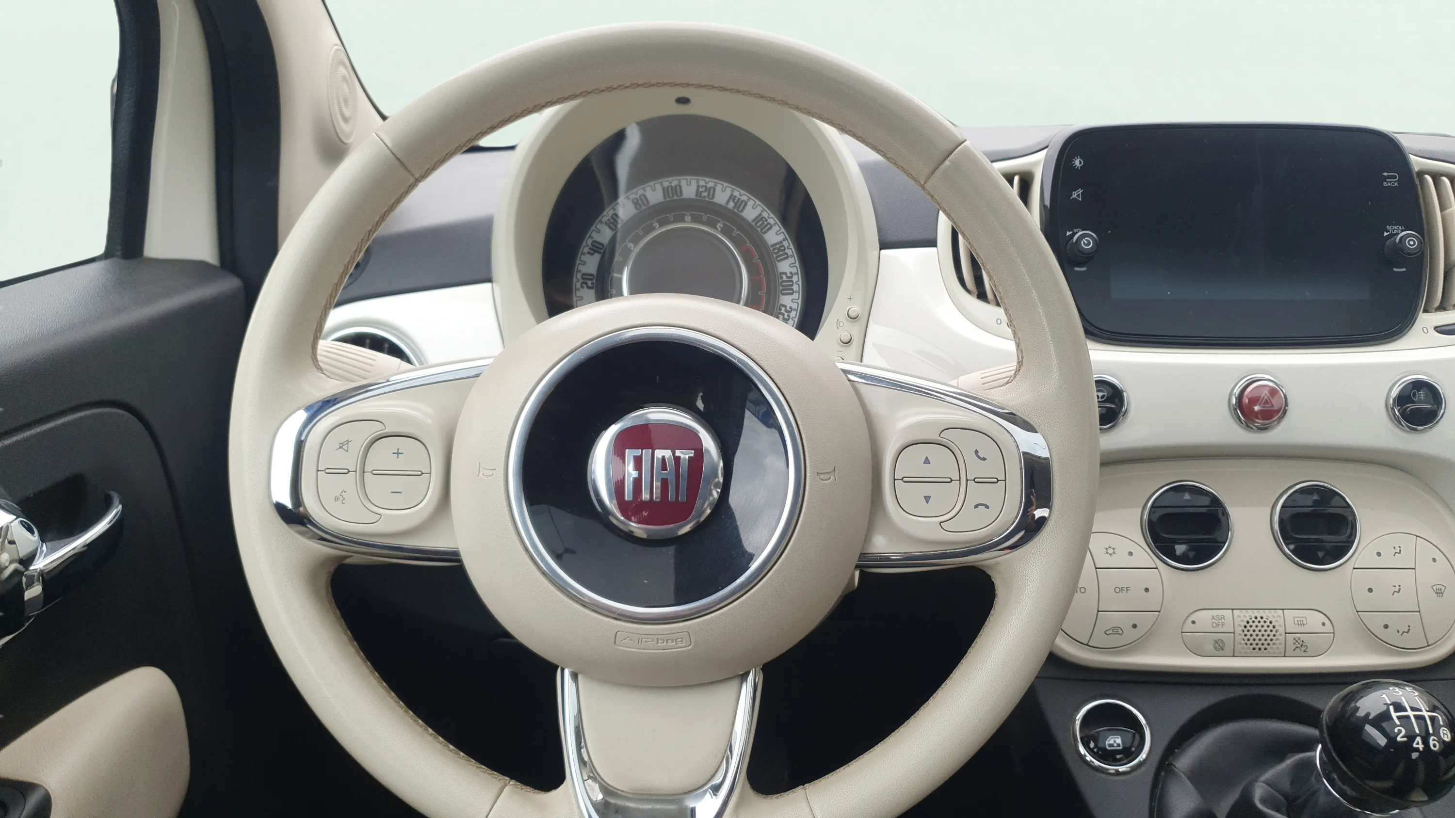 Fiat 500 Dolcevita 1.0 Hybrid - foto 8