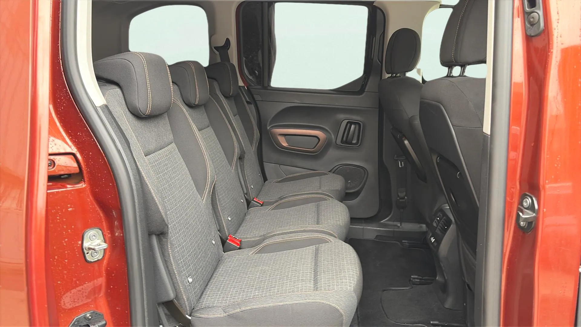 Peugeot Rifter GT Line Standard BlueHDi - foto 16