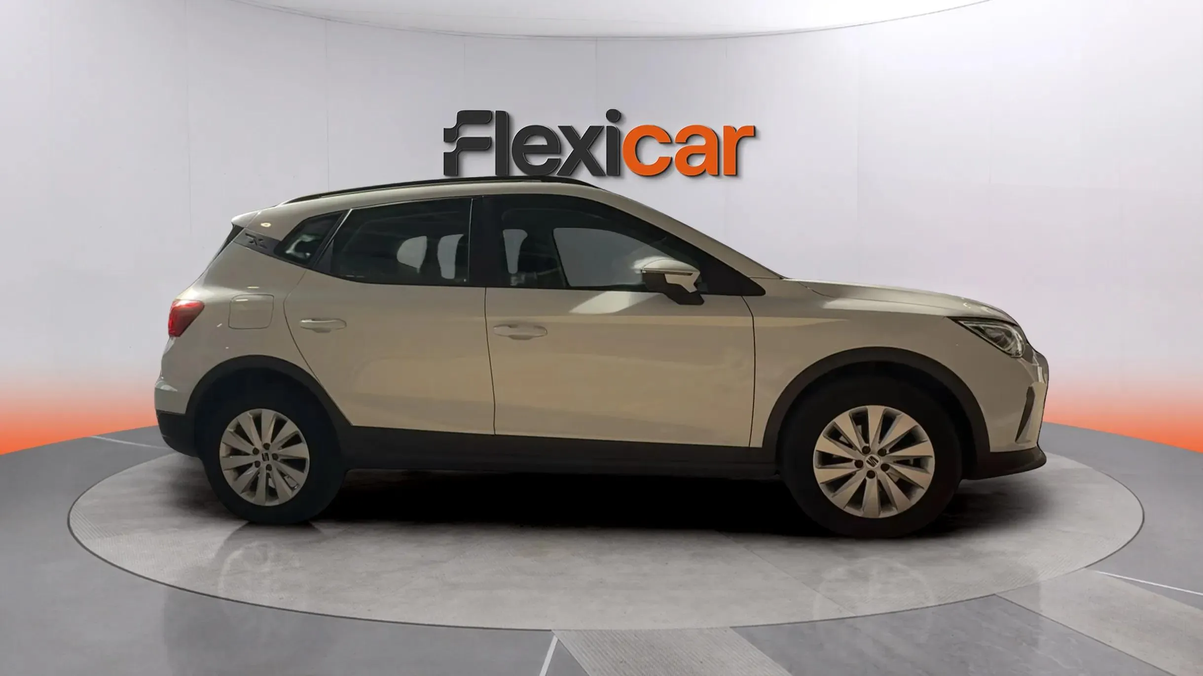 SEAT Arona 1.0 TSI DSG Style XL - foto 8