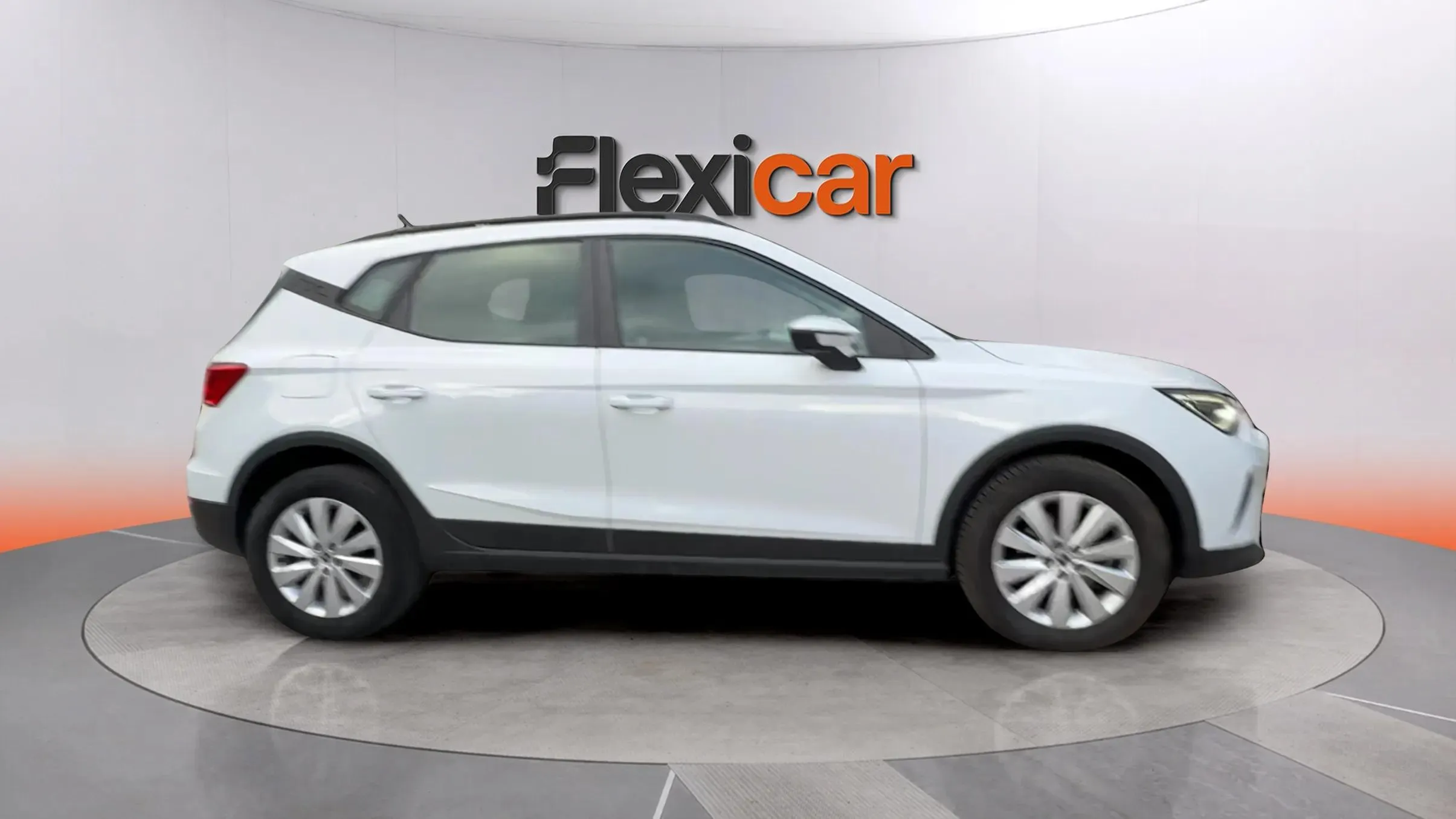 SEAT Arona 1.0 TSI DSG Style XL - foto 8