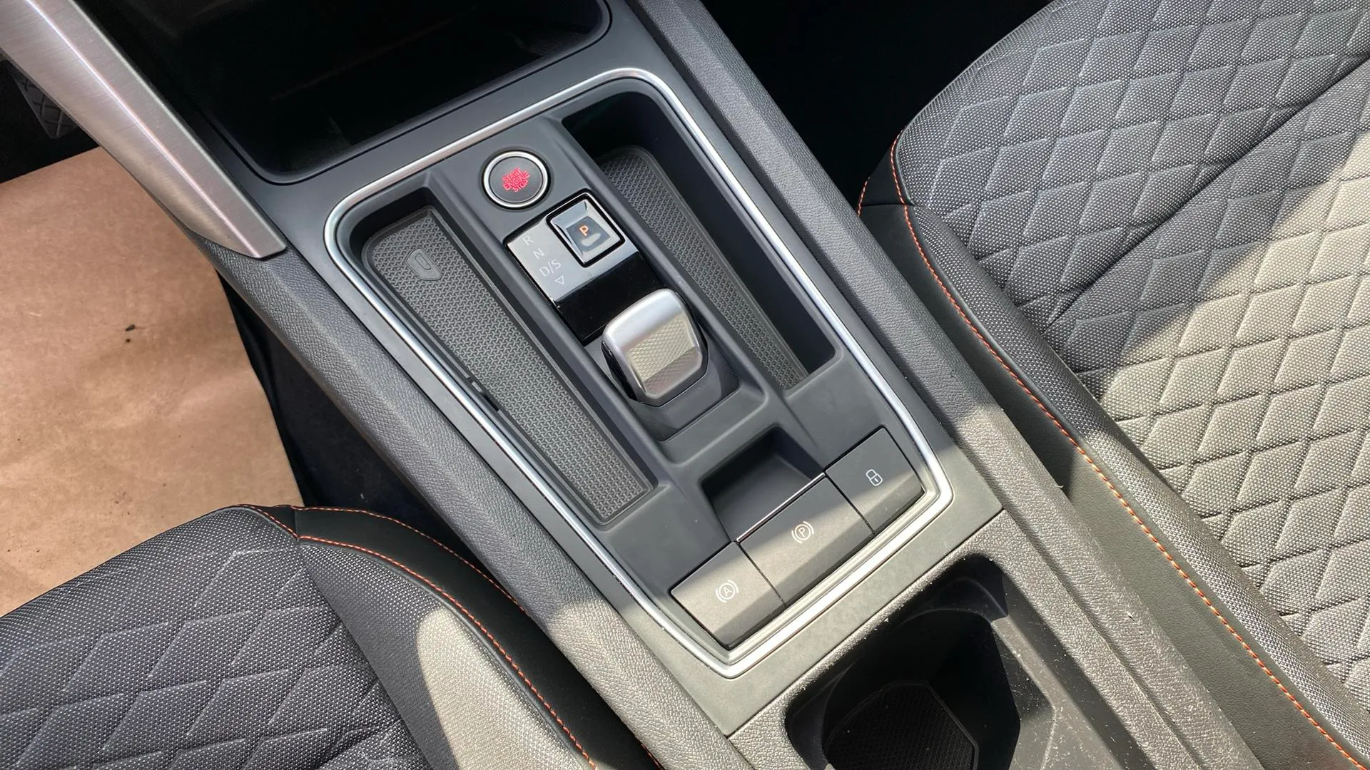 SEAT León SP 1.5 eTSI DSG FR Go XL - foto 17