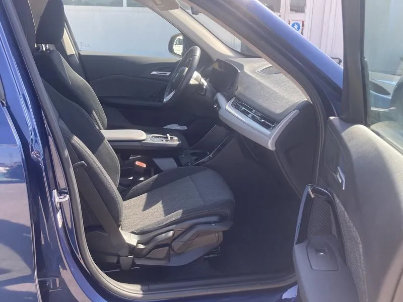BMW X1 18i sDrive 1.5 - foto 18