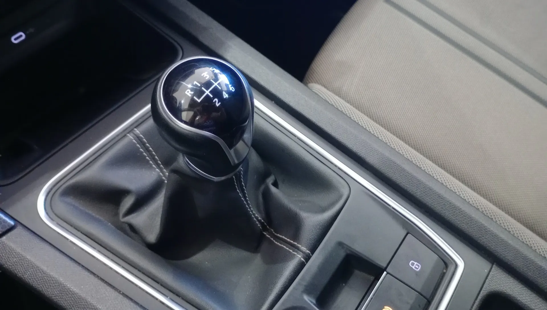 SEAT León 1.5 EcoTSI Style - foto 14