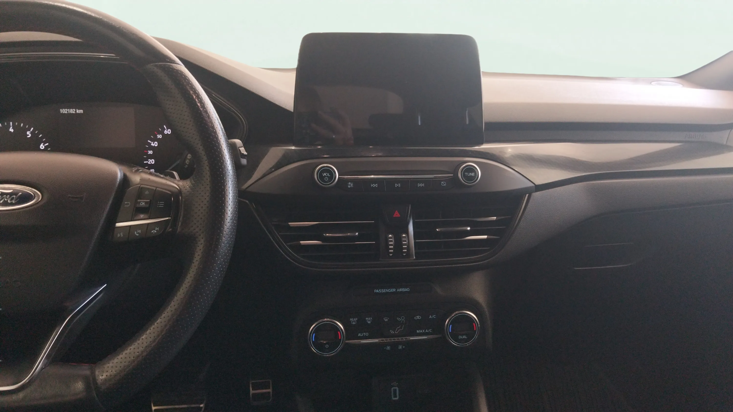 Ford Focus 1.5 EcoBoost ST-Line - foto 12