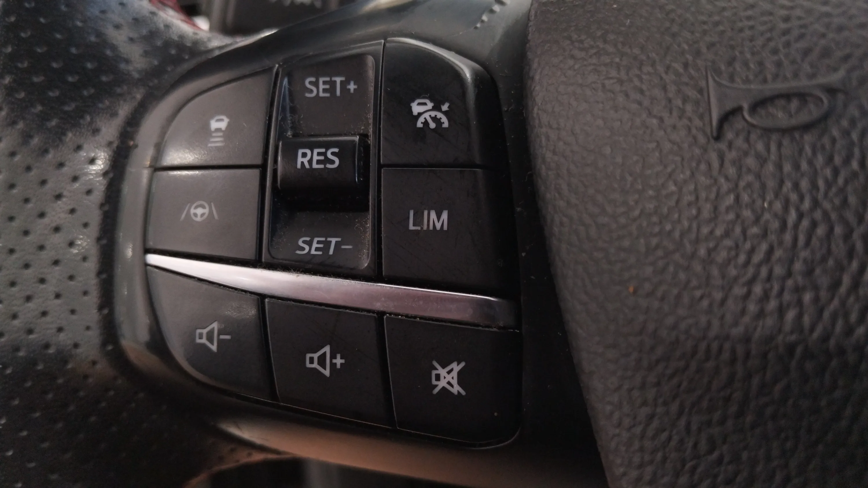 Ford Focus 1.5 EcoBoost ST-Line - foto 16