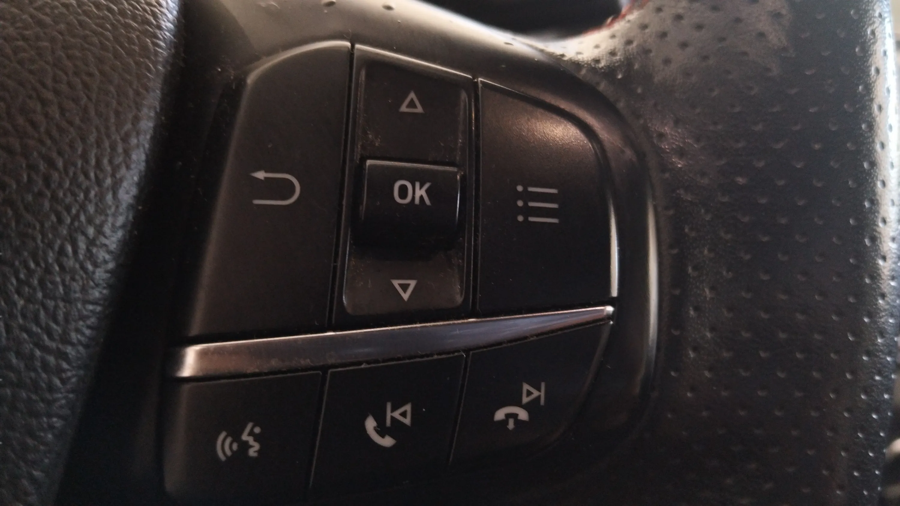 Ford Focus 1.5 EcoBoost ST-Line - foto 17