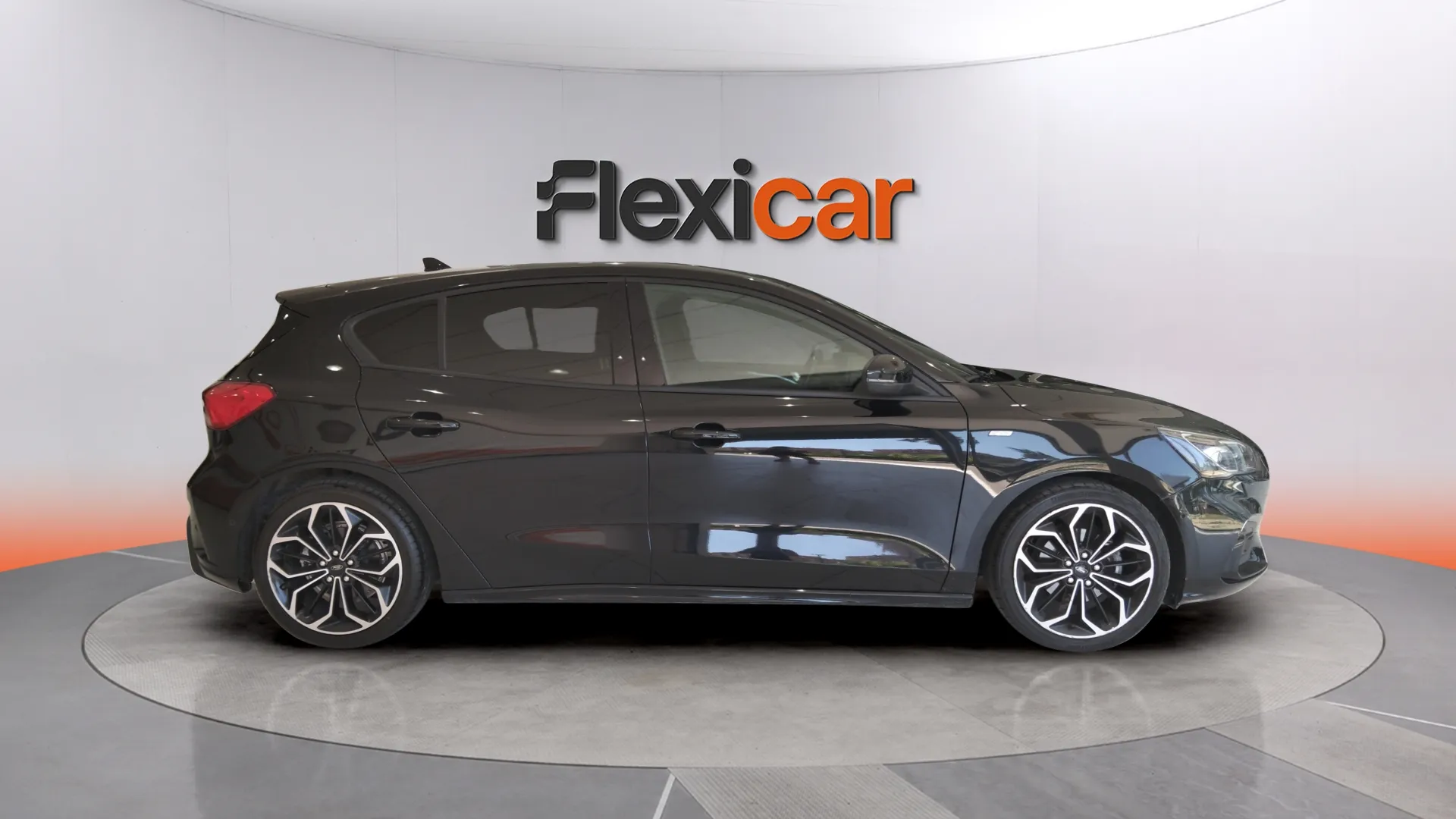 Ford Focus 1.5 EcoBoost ST-Line - foto 3