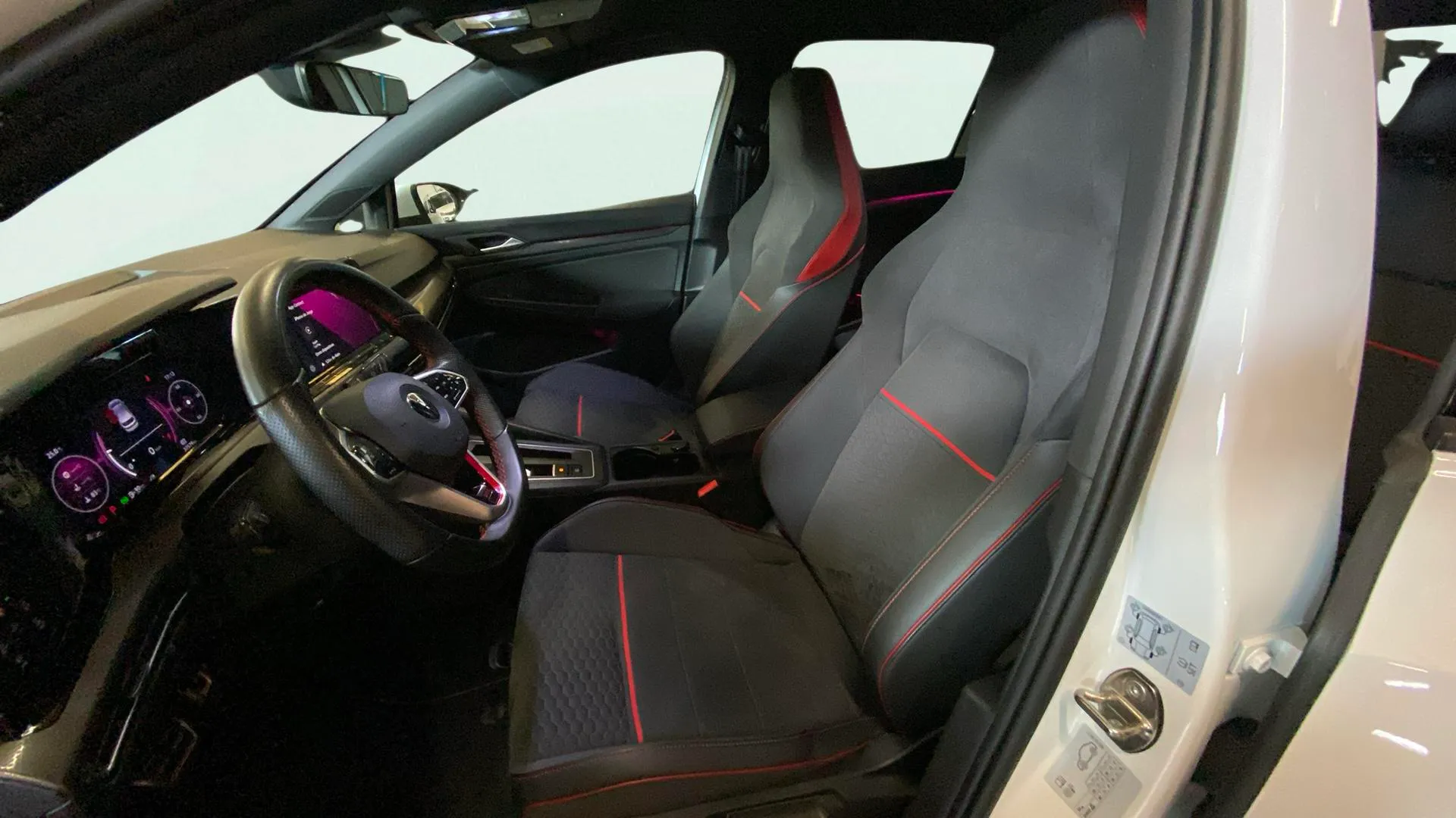 Volkswagen Golf GTI Clubsport 2.0 TSI DSG - foto 10
