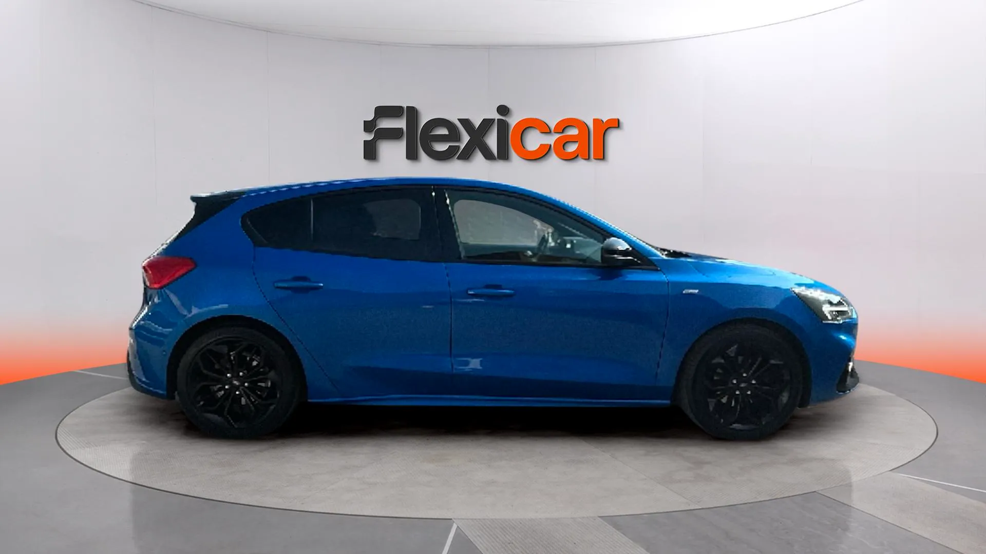 Ford Focus 1.0 EcoBoost ST-Line - foto 8