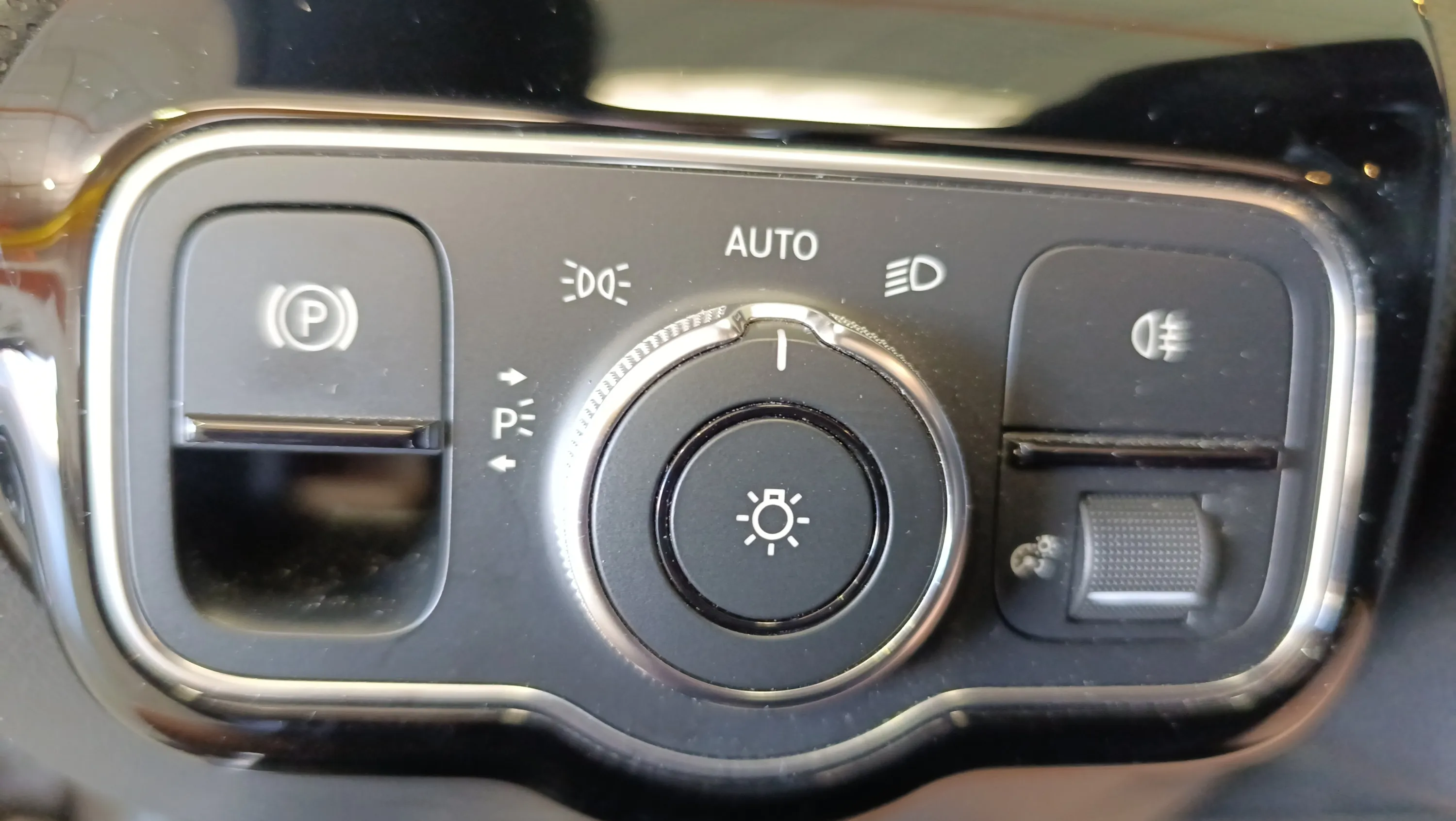 Mercedes-Benz CLA 180 - foto 29