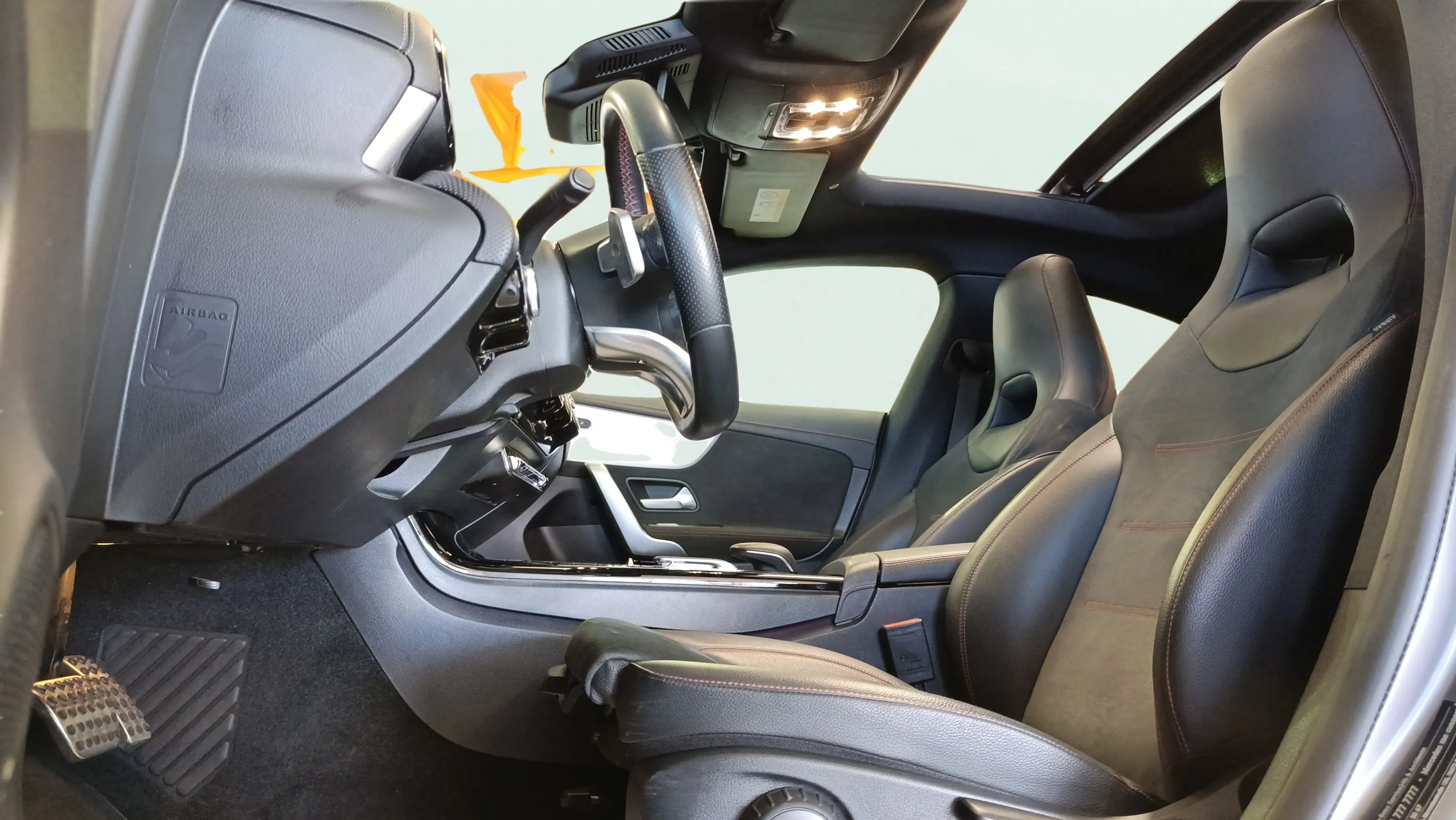 Mercedes-Benz CLA 180 - foto 31