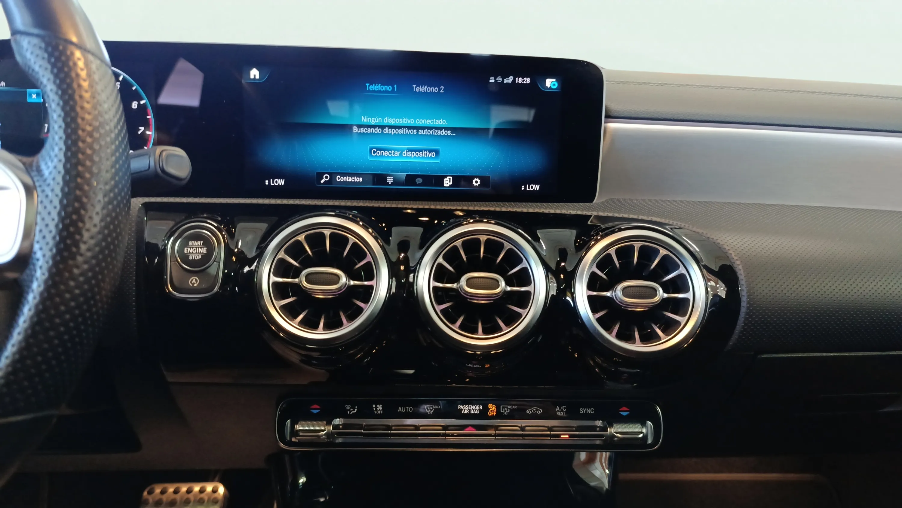 Mercedes-Benz CLA 180 - foto 17