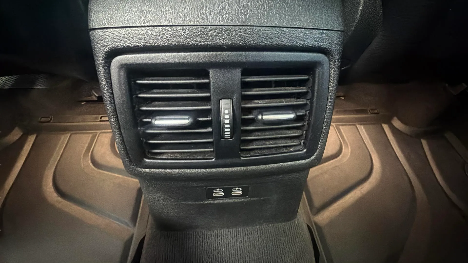 BMW X1 sDrive18d - foto 23