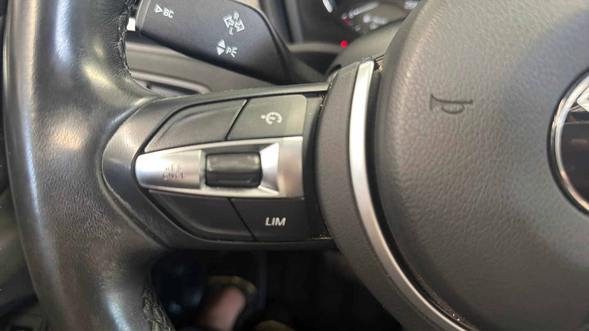 BMW X1 sDrive18d - foto 20