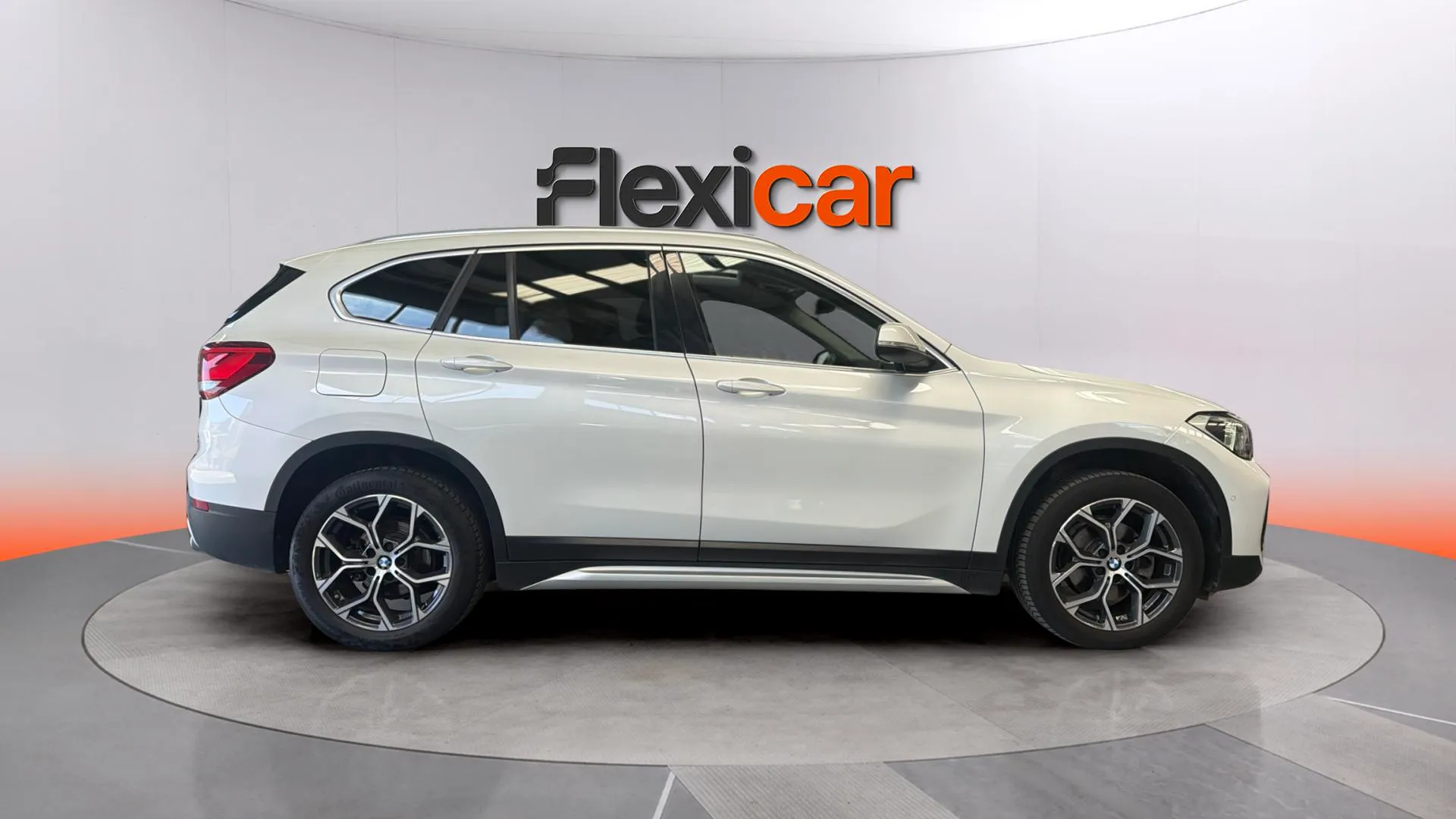BMW X1 sDrive18d - foto 7