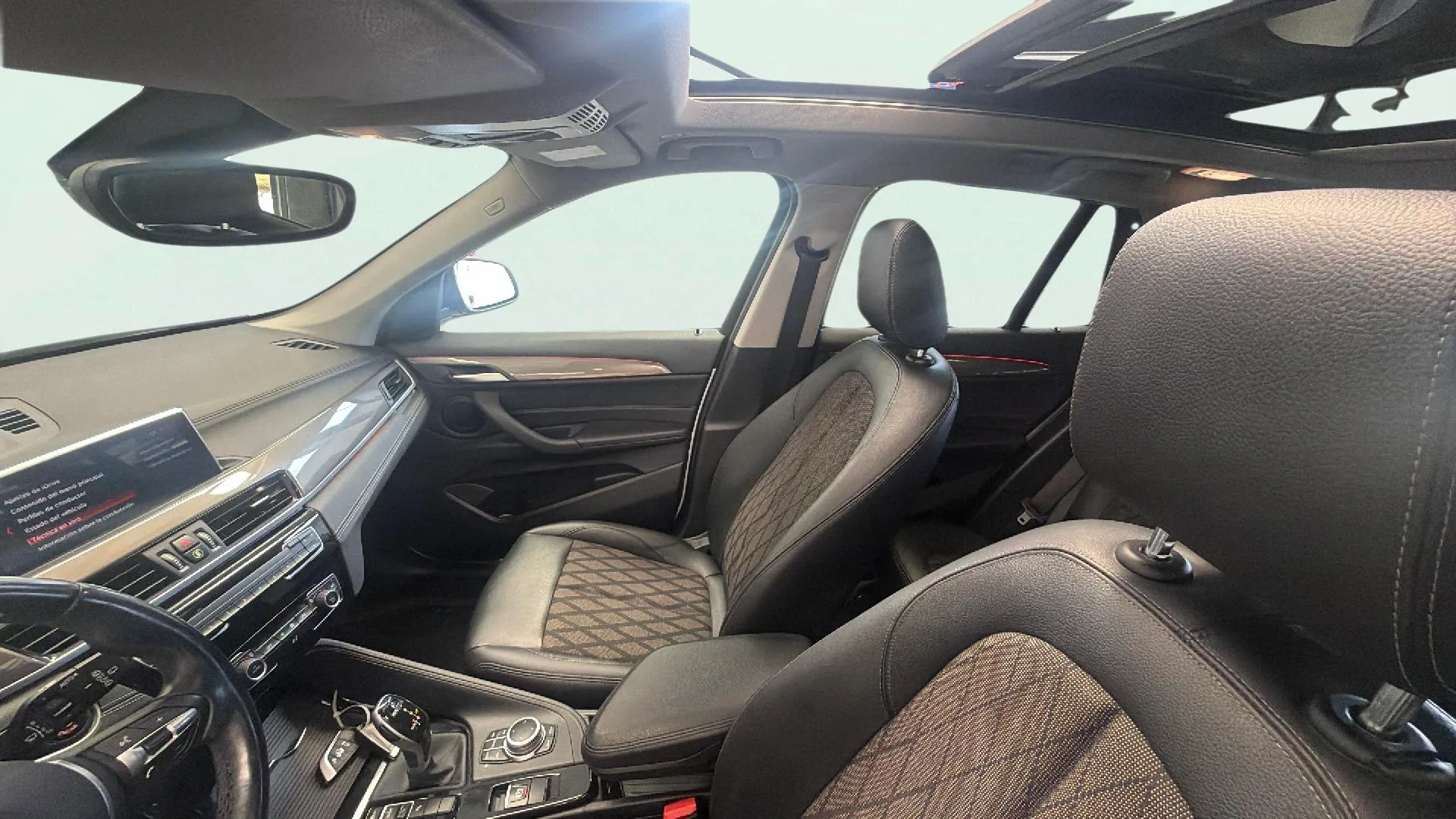 BMW X1 sDrive18d - foto 11