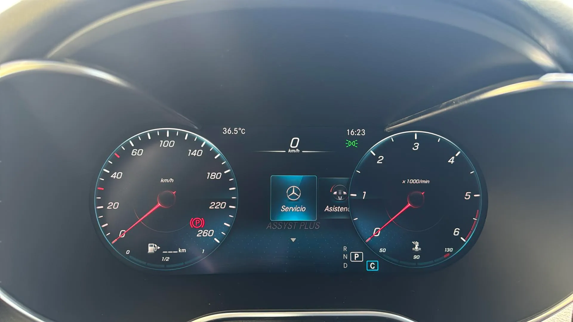 Mercedes-Benz GLC 200 d 4MATIC - foto 12