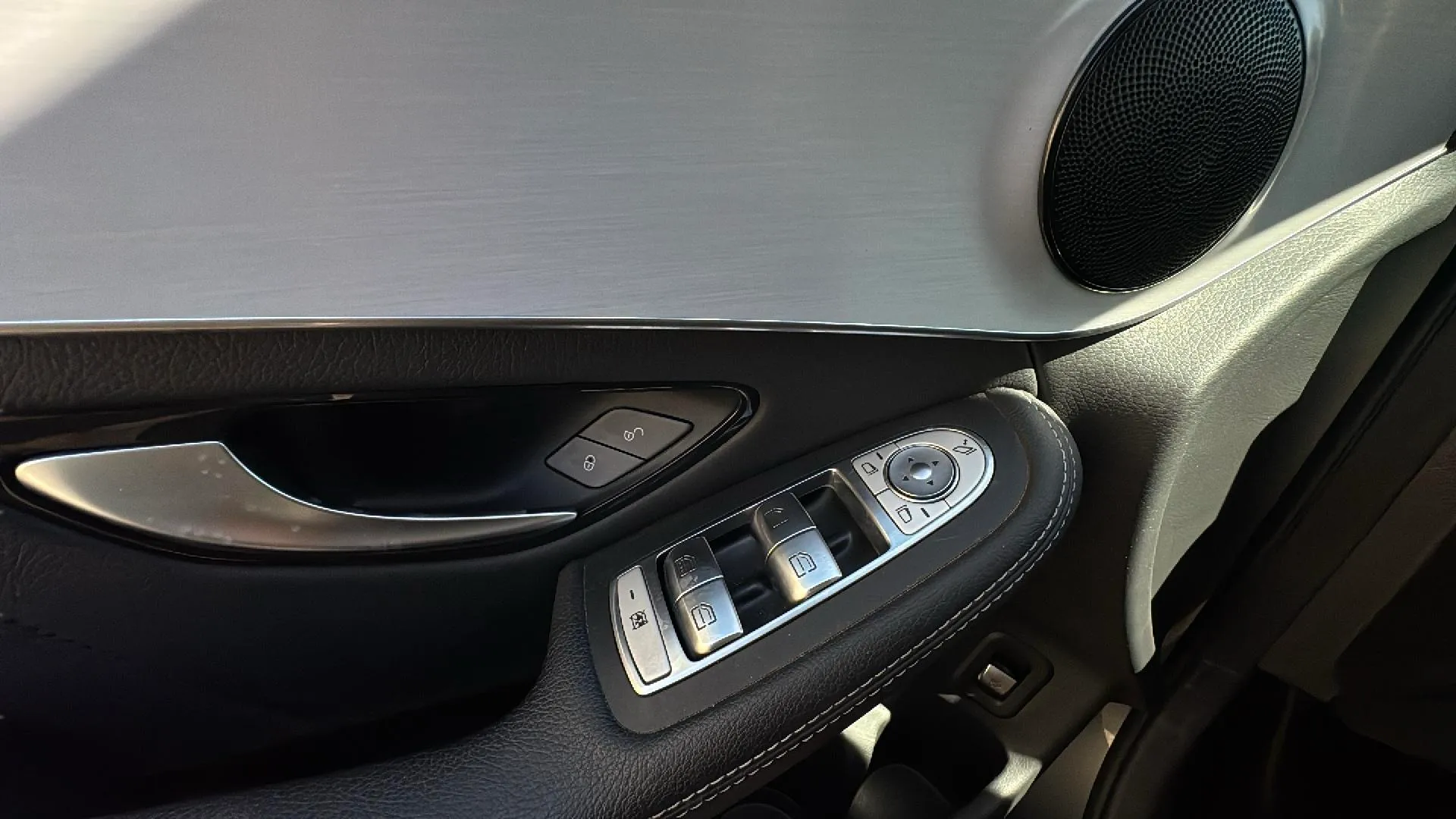 Mercedes-Benz GLC 200 d 4MATIC - foto 18
