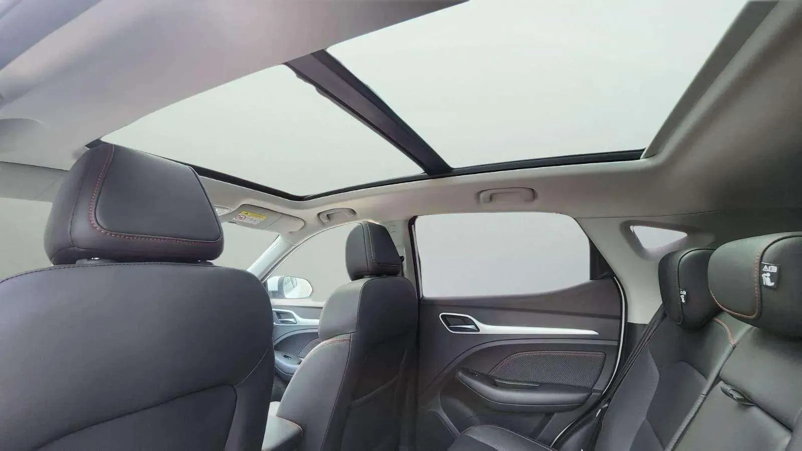 MG ZS Luxury Long Range - foto 26