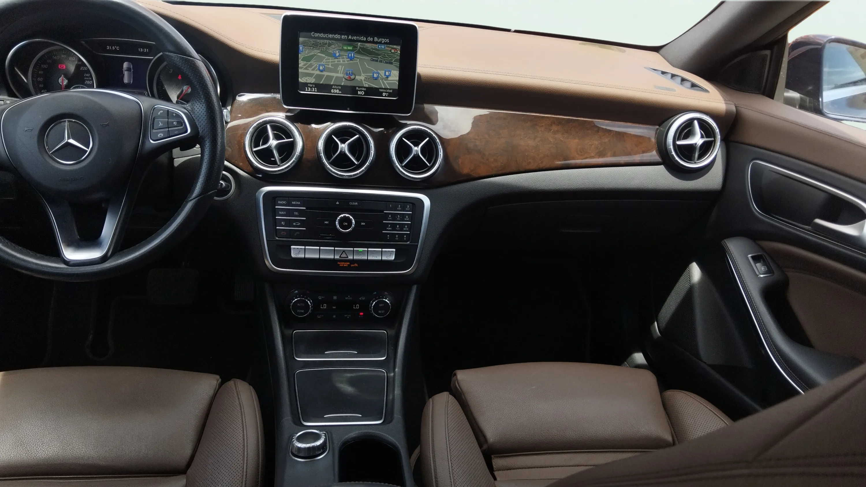 Mercedes-Benz CLA 200 d Shooting Brake - foto 15