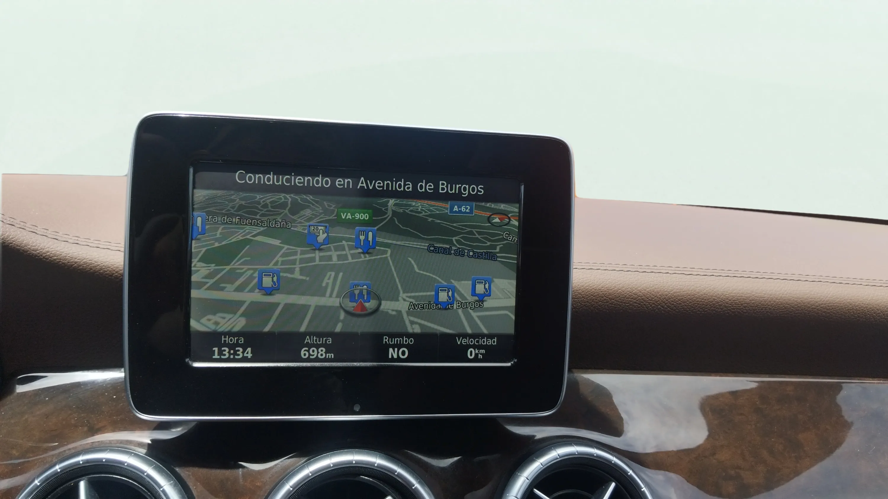 Mercedes-Benz CLA 200 d Shooting Brake - foto 19