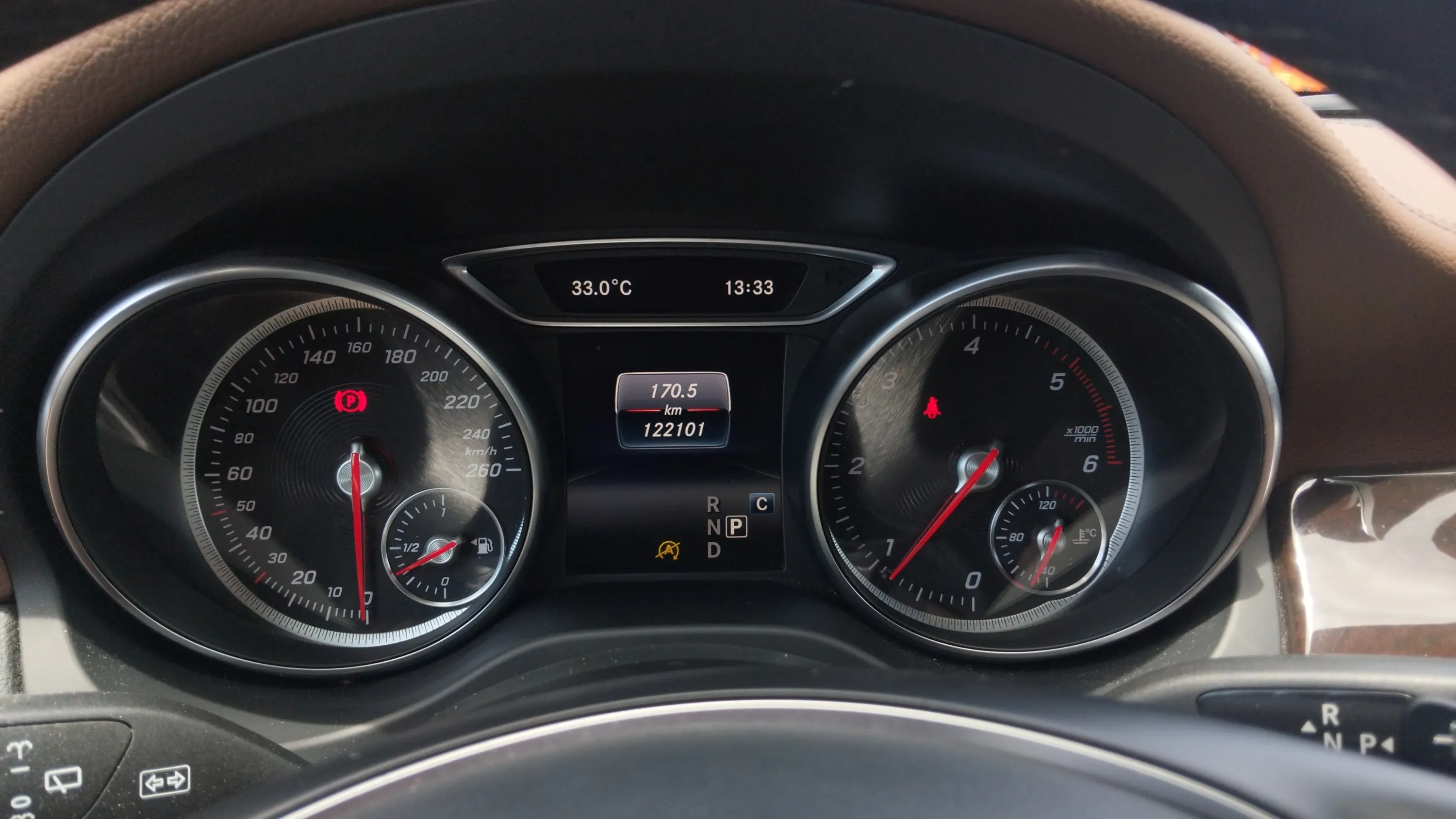 Mercedes-Benz CLA 200 d Shooting Brake - foto 14