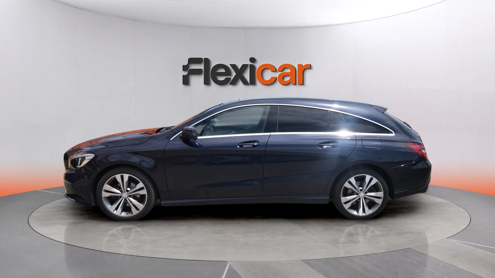 Mercedes-Benz CLA 200 d Shooting Brake - foto 4